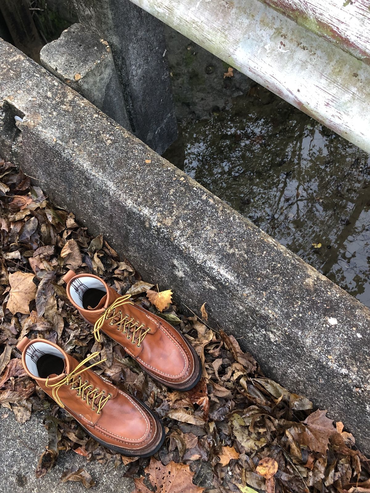 Photo by patinathunderdome on November 1, 2021 of the Russell Moccasin Co. Bird Shooter in Tanneries Haas Tan French Veal.