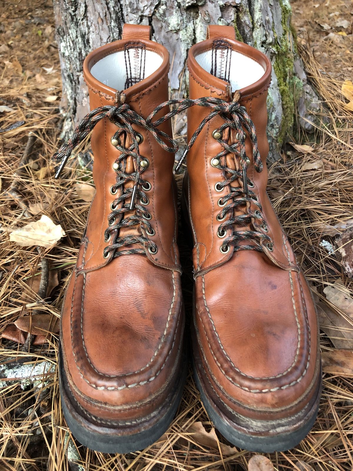 Photo by patinathunderdome on December 1, 2021 of the Russell Moccasin Co. Bird Shooter in Tanneries Haas Tan French Veal.