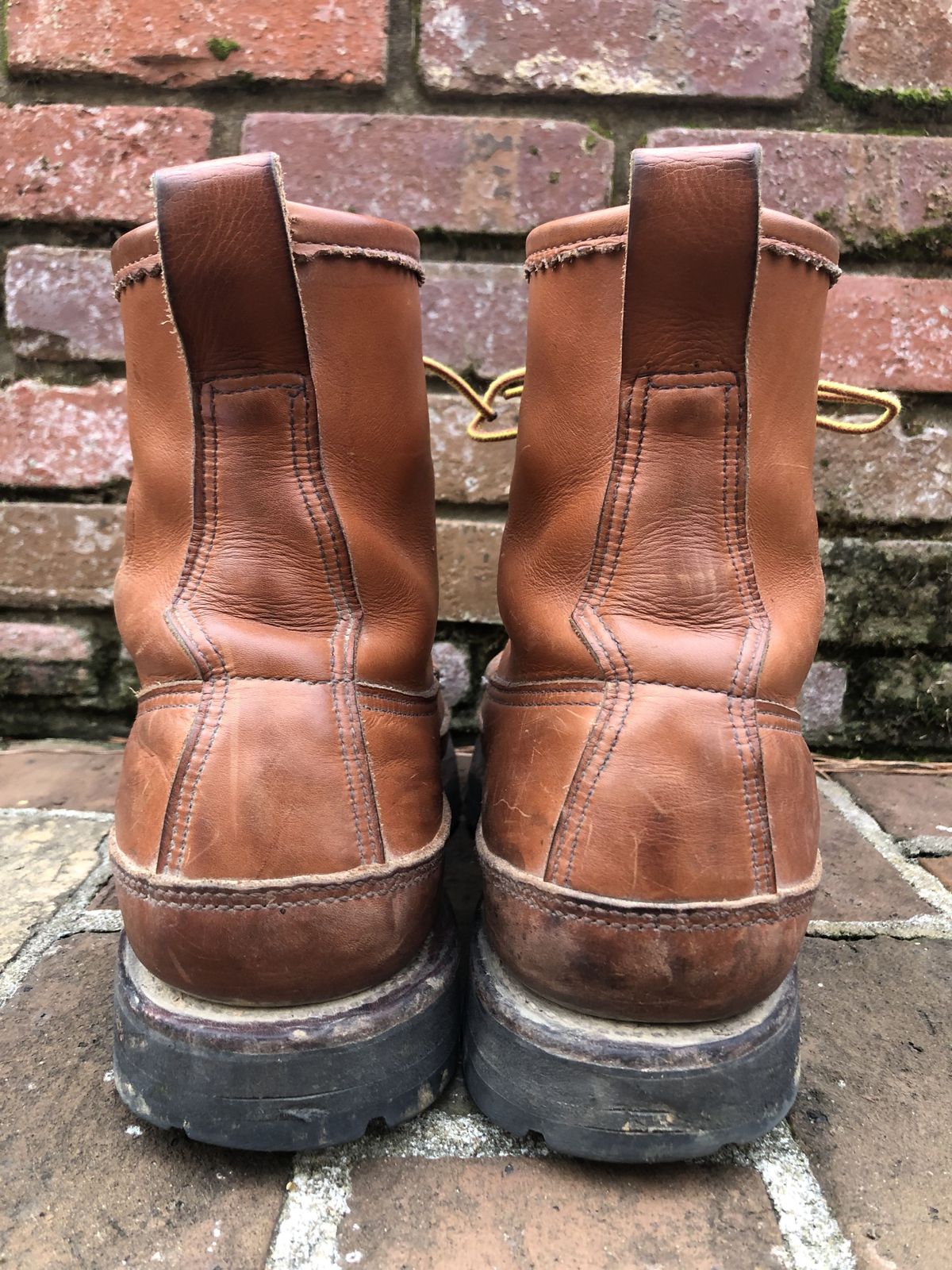 Photo by patinathunderdome on February 1, 2022 of the Russell Moccasin Co. Bird Shooter in Tanneries Haas Tan French Veal.