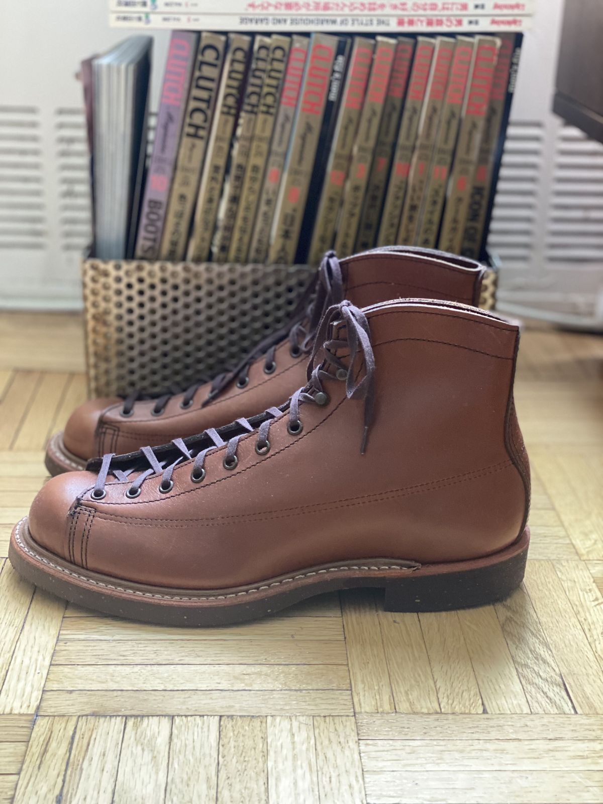Photo by patinathunderdome on September 30, 2021 of the Red Wing Lineman Boots in S.B. Foot Cigar Retan.