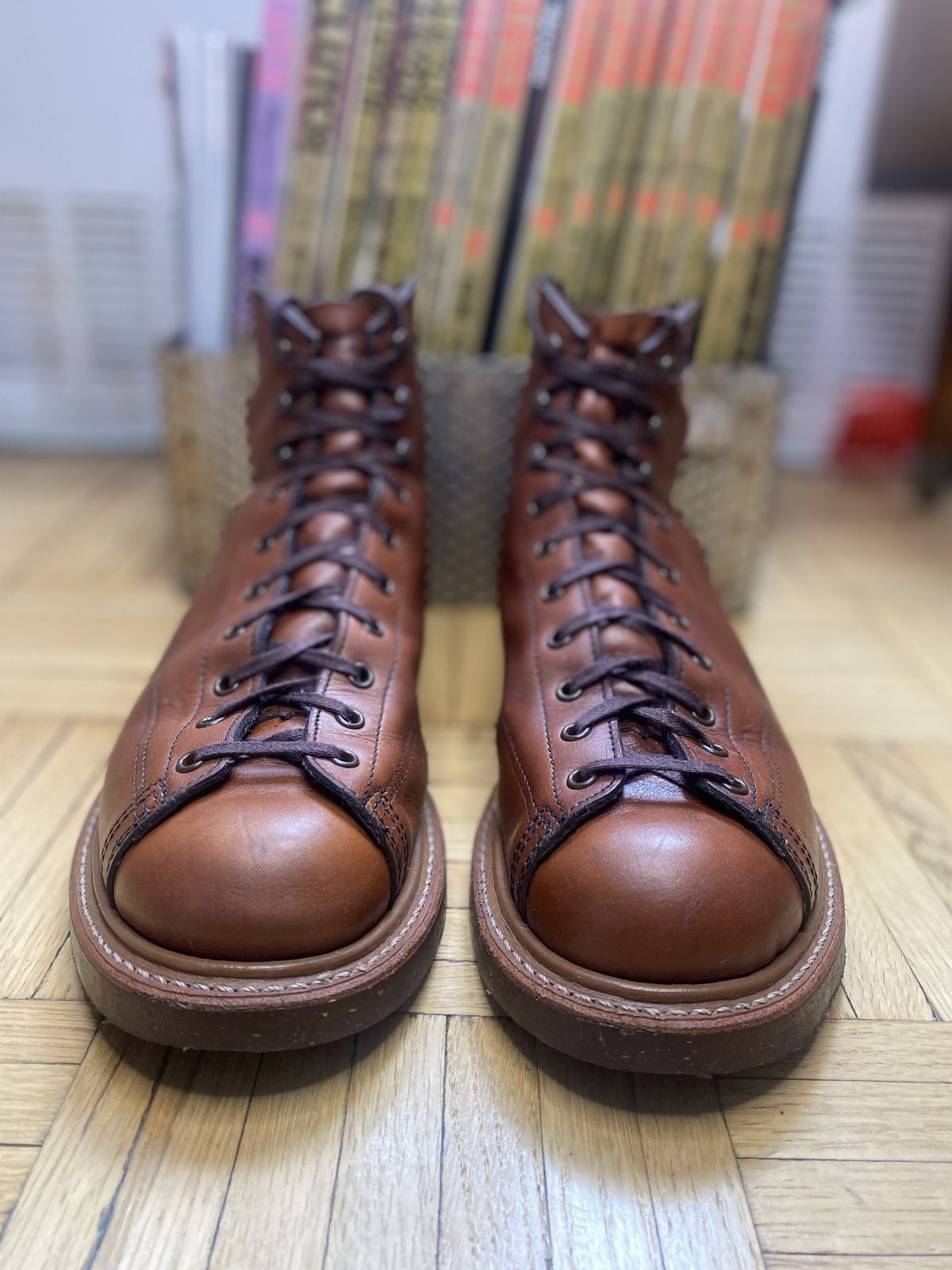 Photo by patinathunderdome on November 2, 2021 of the Red Wing Lineman Boots in S.B. Foot Cigar Retan.