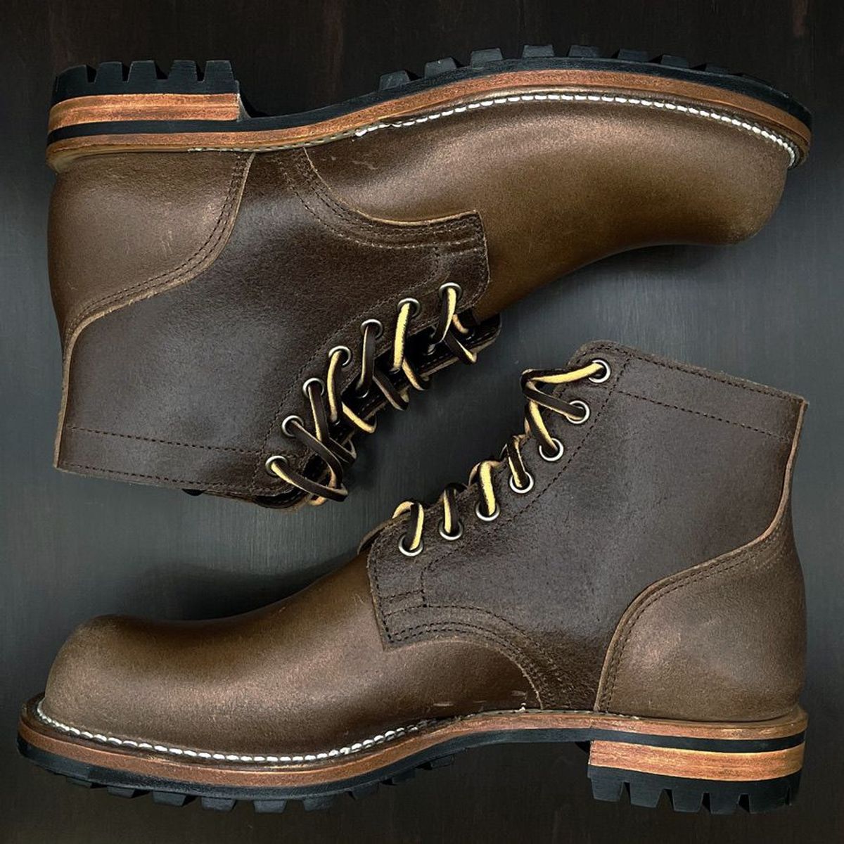 Photo by patinathunderdome on October 1, 2021 of the Viberg Boondocker in Horween Natural Waxed Flesh.
