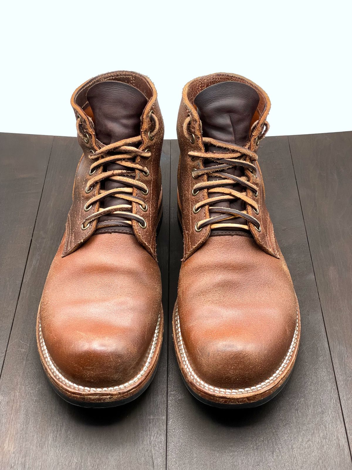 Photo by patinathunderdome on November 3, 2021 of the Viberg Boondocker in Horween Natural Waxed Flesh.