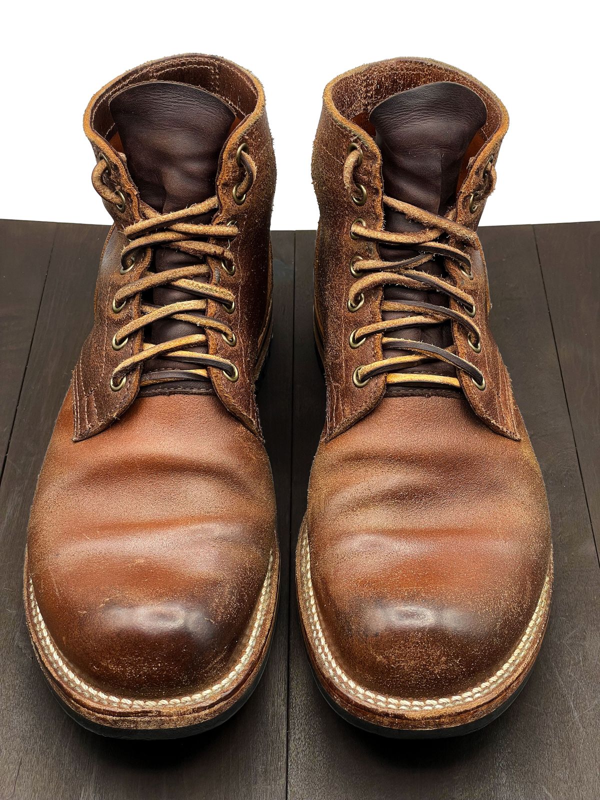 Photo by patinathunderdome on December 4, 2021 of the Viberg Boondocker in Horween Natural Waxed Flesh.