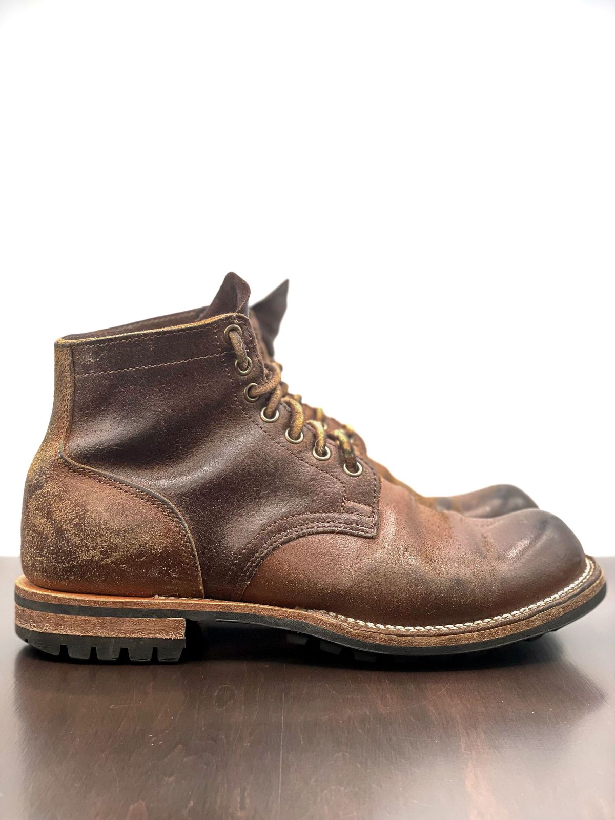 Photo by patinathunderdome on January 3, 2022 of the Viberg Boondocker in Horween Natural Waxed Flesh.