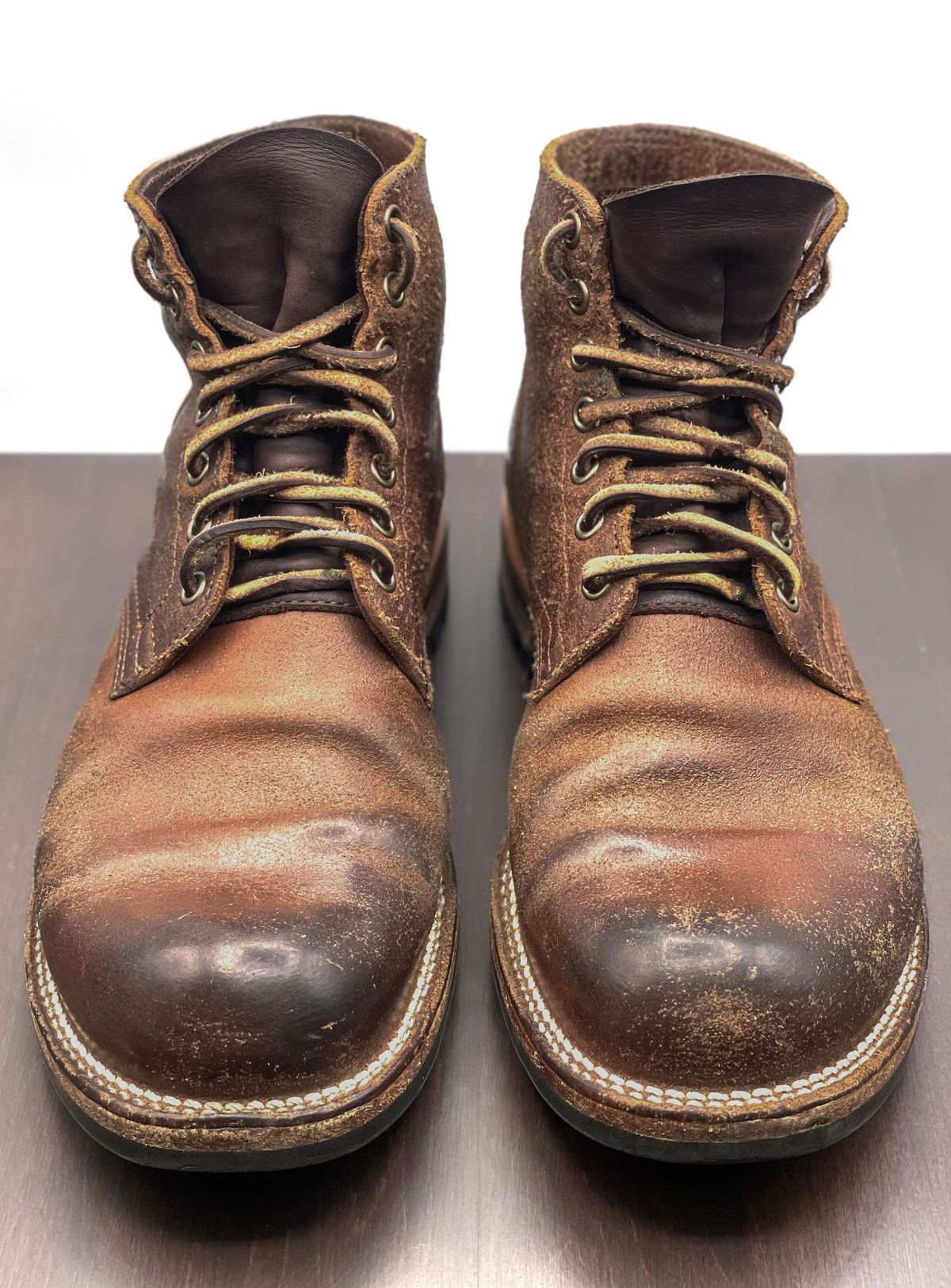 Photo by patinathunderdome on January 3, 2022 of the Viberg Boondocker in Horween Natural Waxed Flesh.