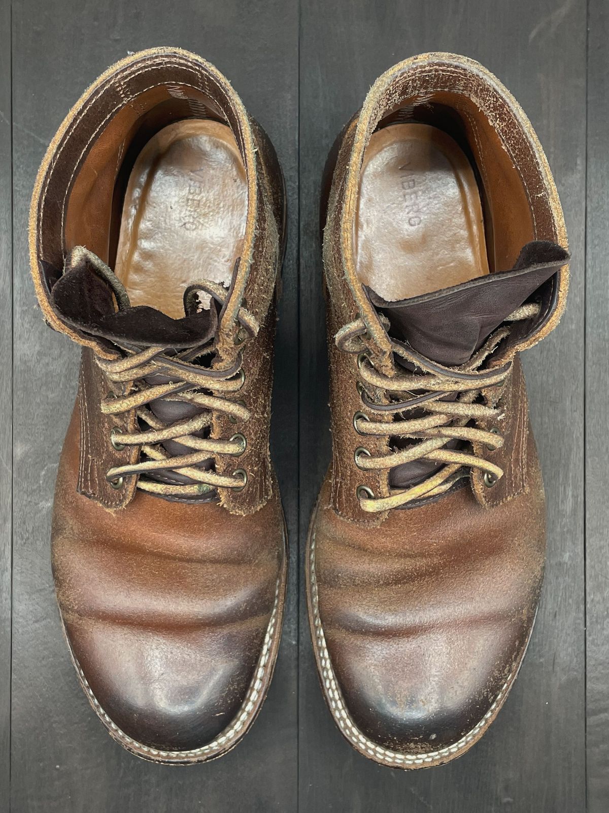 Photo by patinathunderdome on January 3, 2022 of the Viberg Boondocker in Horween Natural Waxed Flesh.