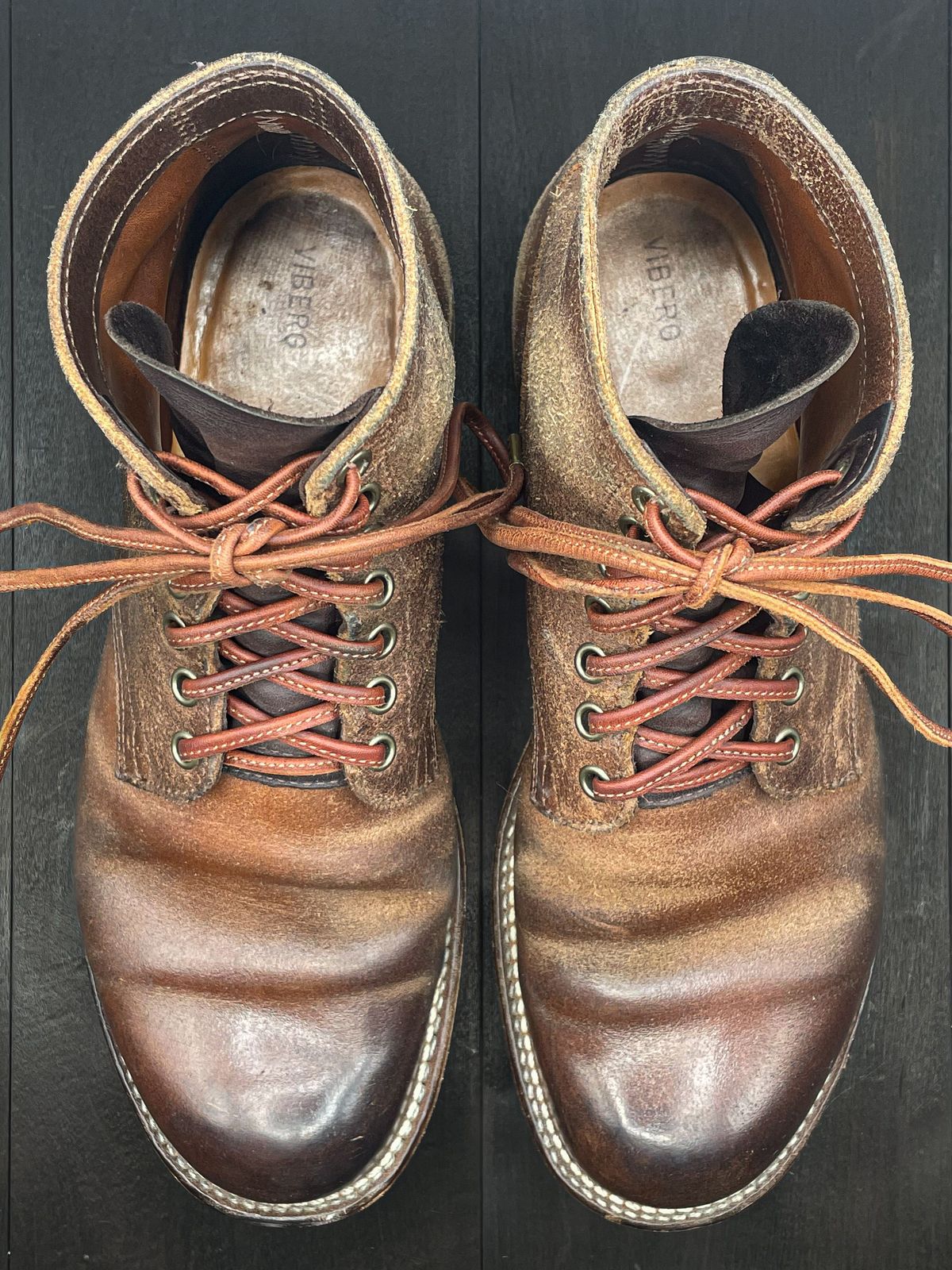 Photo by patinathunderdome on February 2, 2022 of the Viberg Boondocker in Horween Natural Waxed Flesh.