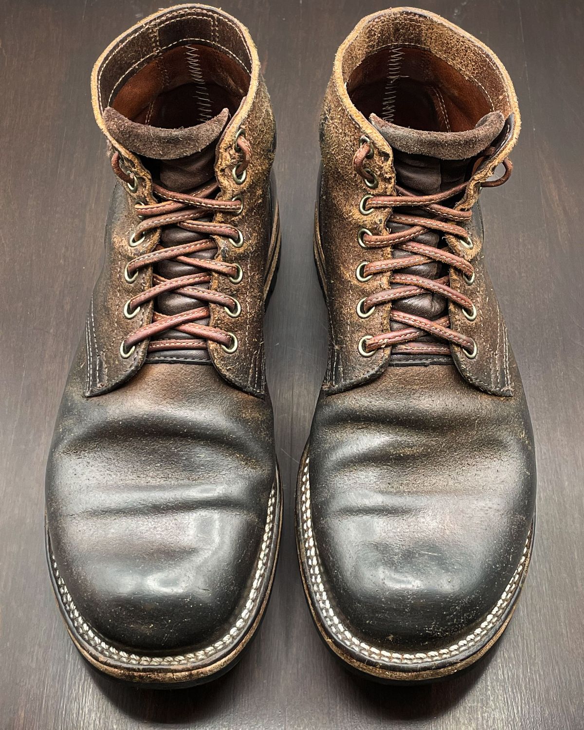 Photo by patinathunderdome on May 5, 2022 of the Viberg Boondocker in Horween Natural Waxed Flesh.