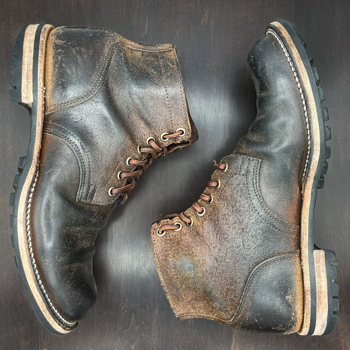 Photo by patinathunderdome on May 5, 2022 of the Viberg Boondocker in Horween Natural Waxed Flesh.