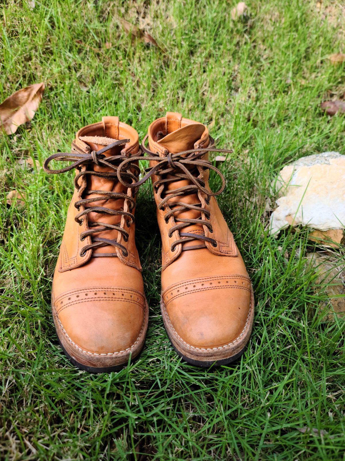 Photo by patinathunderdome on November 2, 2021 of the Wesco Hendrik in Horween Natural Essex.