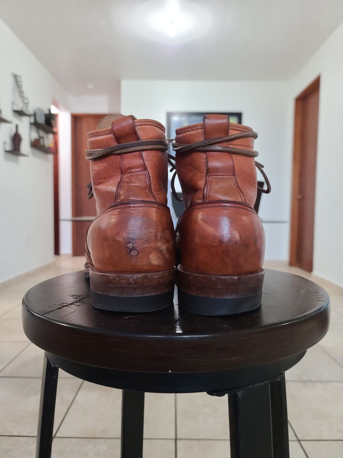 Photo by patinathunderdome on February 6, 2022 of the Wesco Hendrik in Horween Natural Essex.
