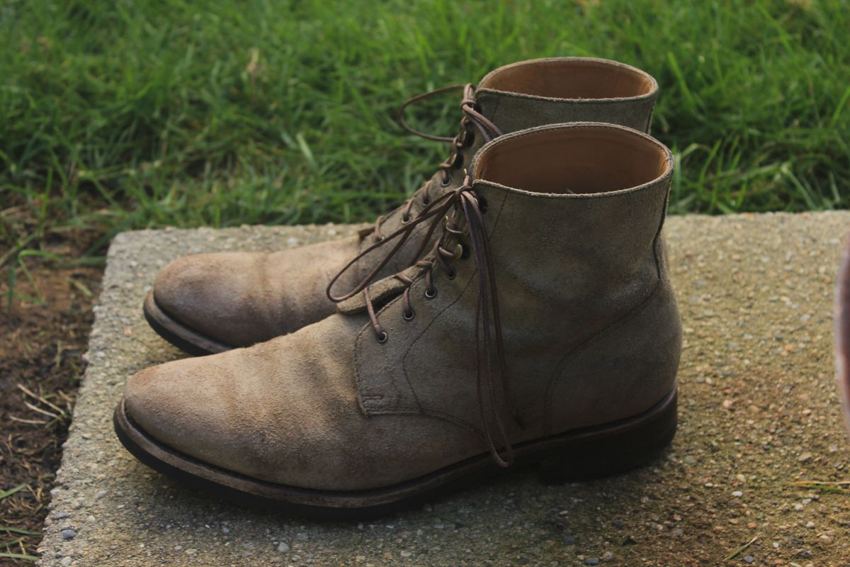 Photo by patinathunderdome on November 1, 2021 of the Rider Boot Co. Dundalk in Lo Stivale Olive Reverso Calf.