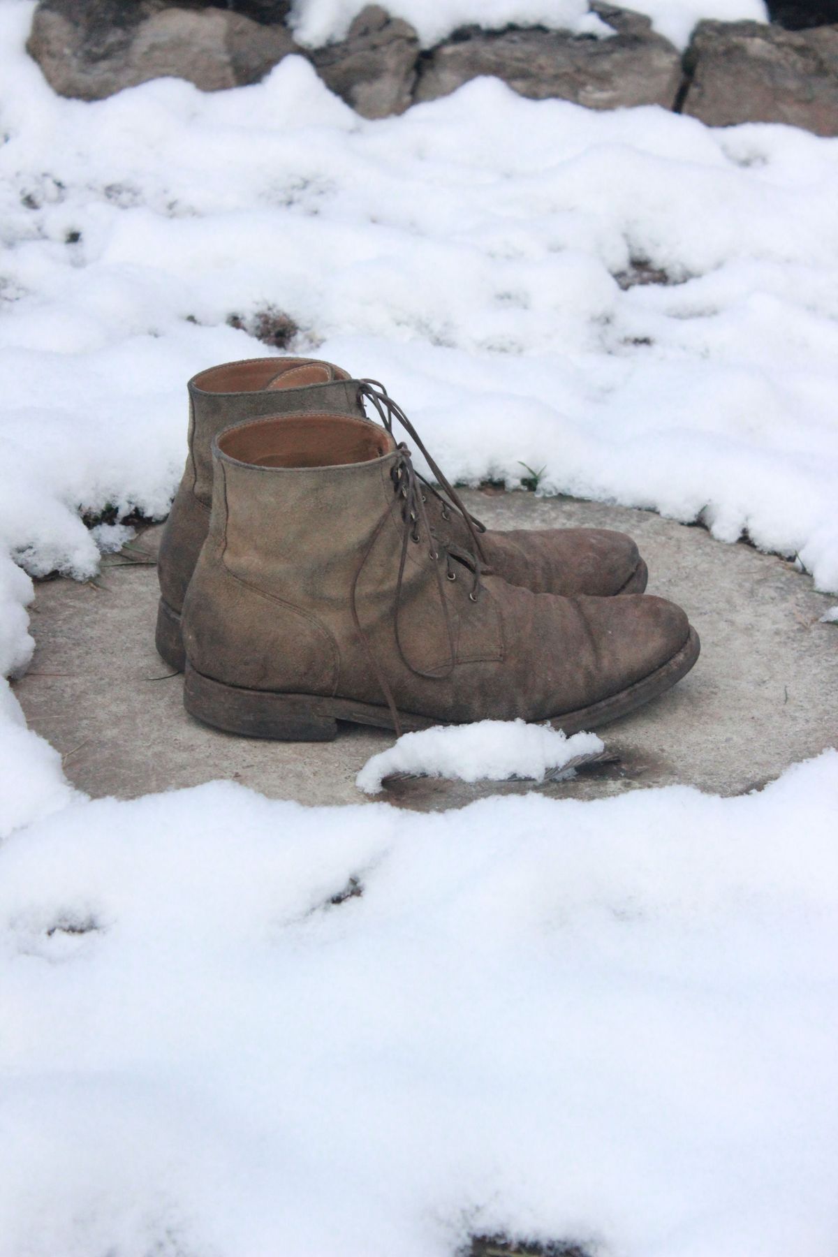 Photo by patinathunderdome on January 3, 2022 of the Rider Boot Co. Dundalk in Lo Stivale Olive Reverso Calf.