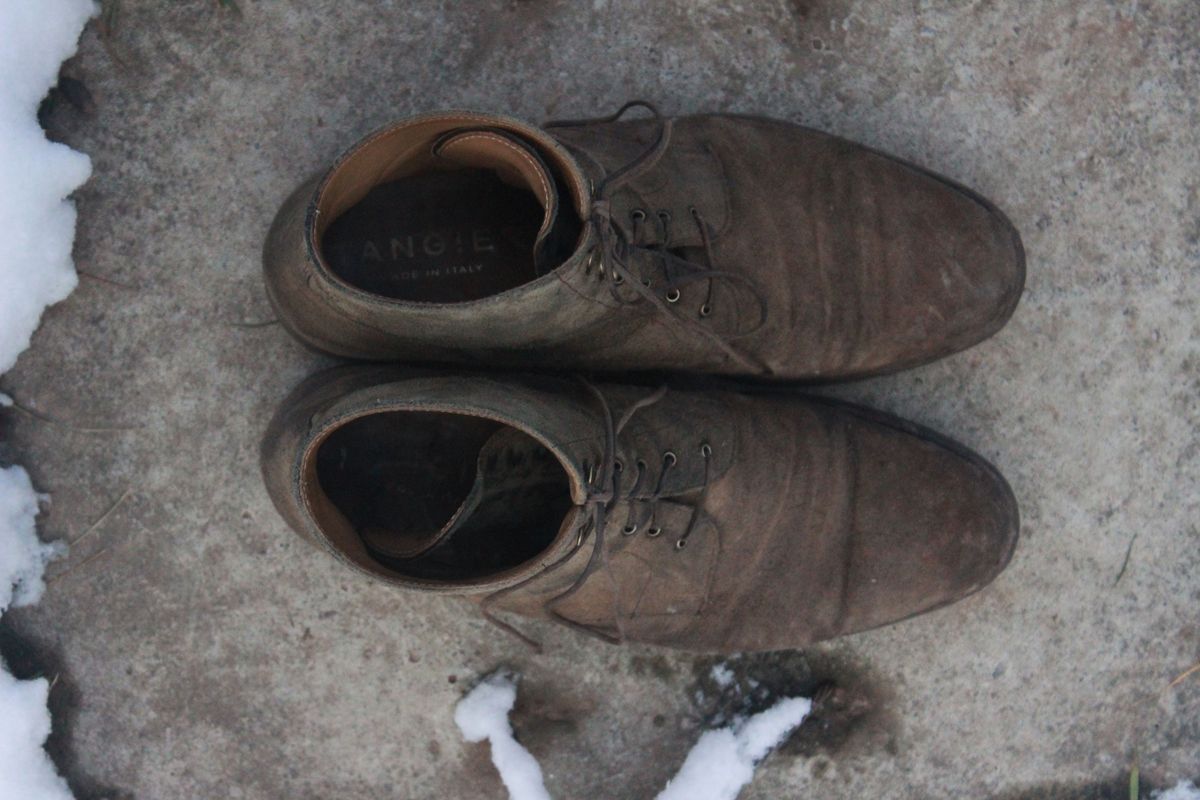Photo by patinathunderdome on January 3, 2022 of the Rider Boot Co. Dundalk in Lo Stivale Olive Reverso Calf.