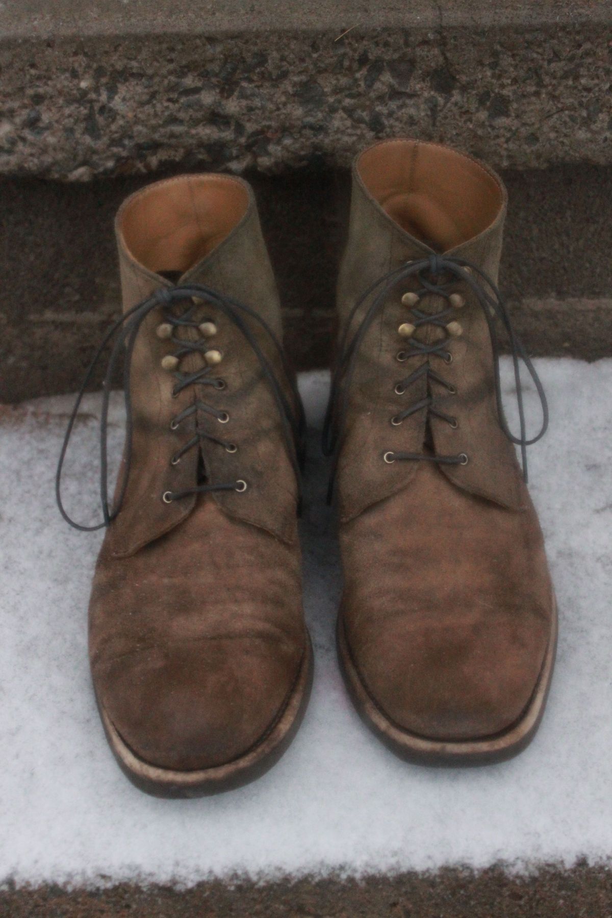 Photo by patinathunderdome on February 3, 2022 of the Rider Boot Co. Dundalk in Lo Stivale Olive Reverso Calf.