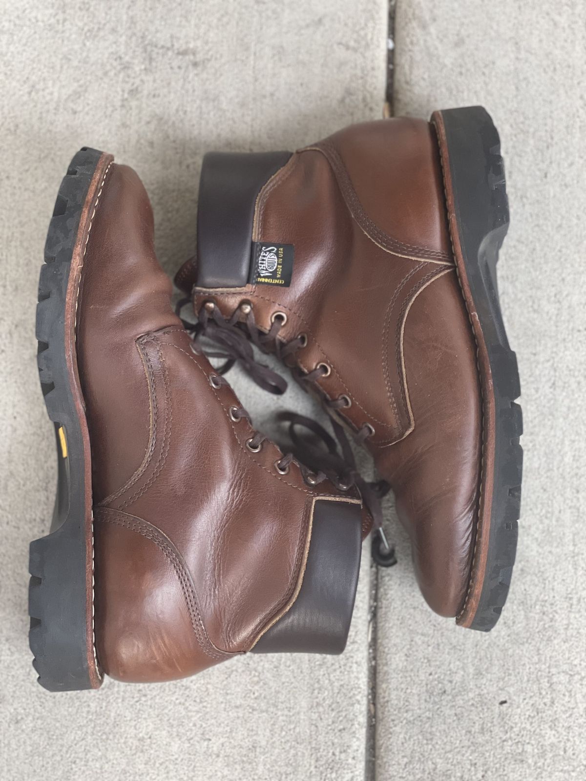 Photo by patinathunderdome on January 4, 2022 of the White's Hiker in Horween British Tan Chromexcel.
