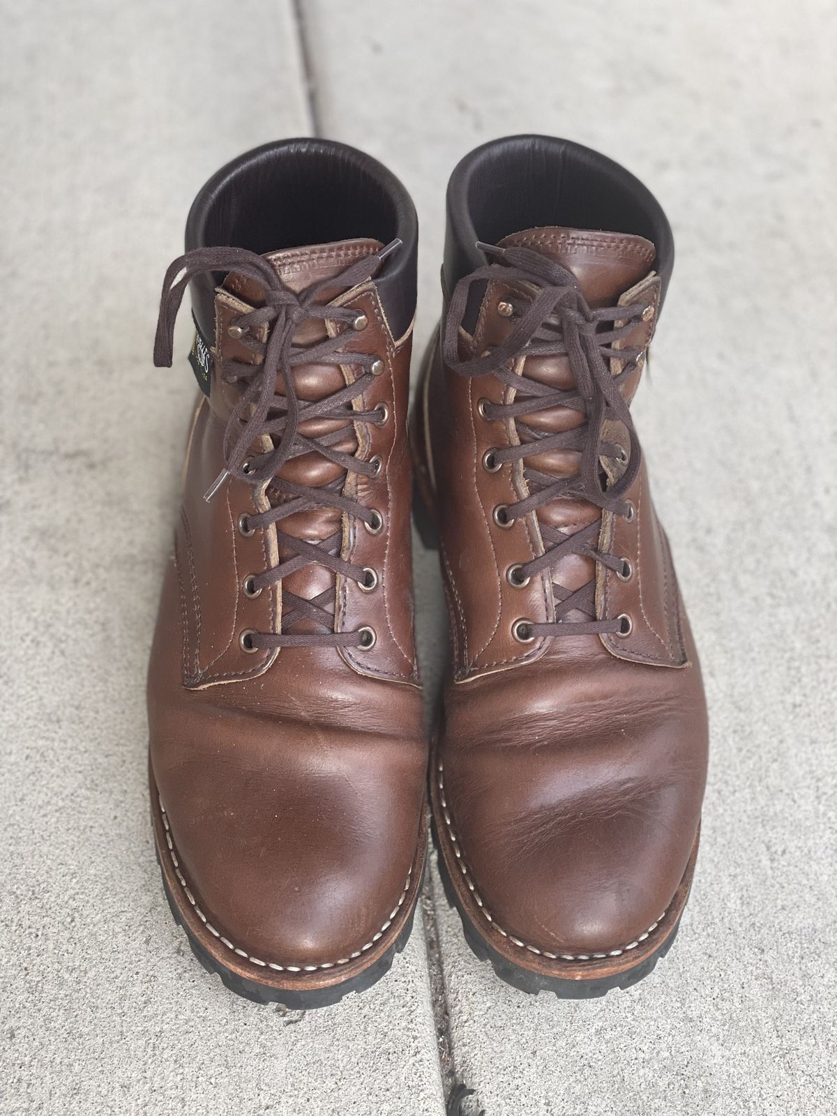 Photo by patinathunderdome on January 4, 2022 of the White's Hiker in Horween British Tan Chromexcel.