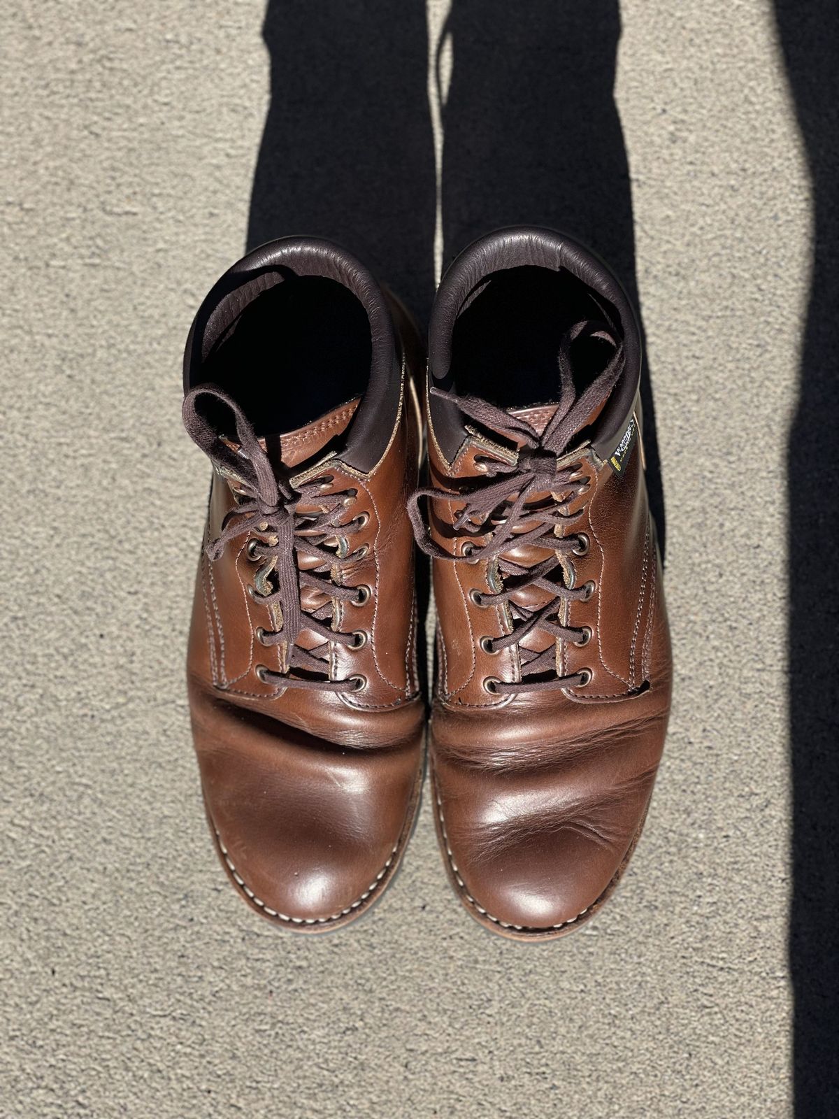 Photo by patinathunderdome on February 5, 2022 of the White's Hiker in Horween British Tan Chromexcel.