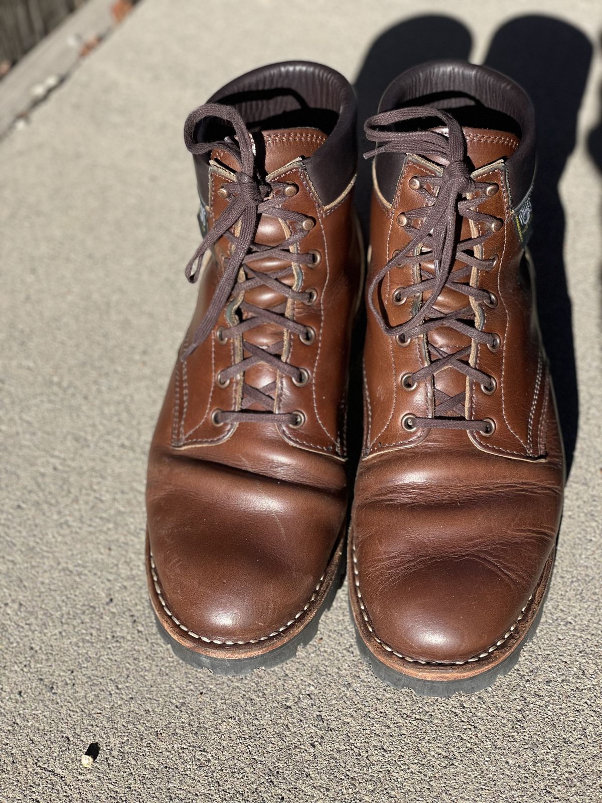 Photo by patinathunderdome on February 5, 2022 of the White's Hiker in Horween British Tan Chromexcel.