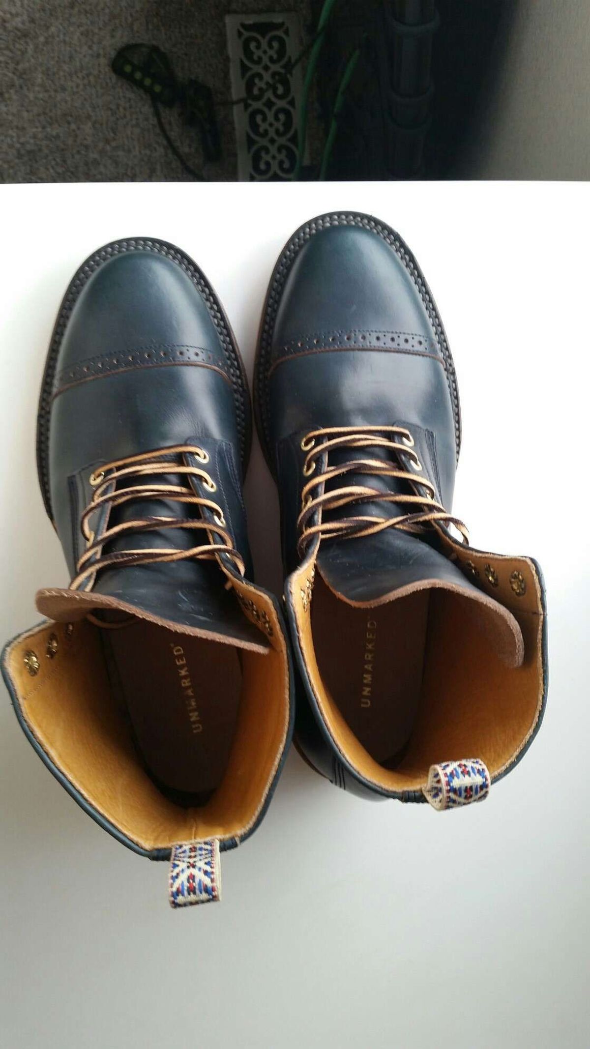 Photo by patinathunderdome on October 4, 2021 of the Unmarked DB Hunter in Horween Navy Chromexcel.