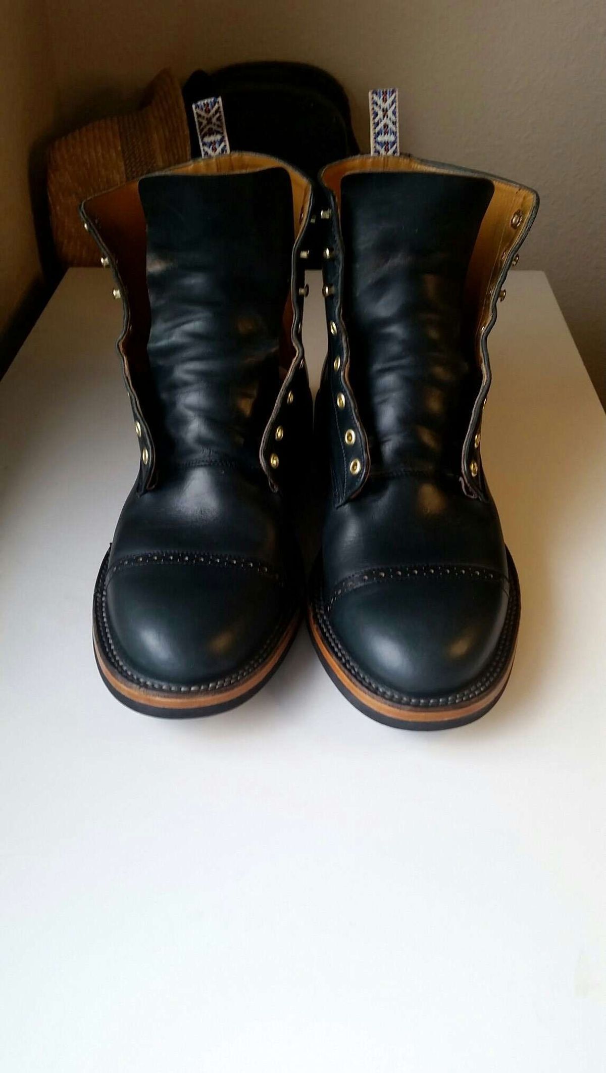Photo by patinathunderdome on December 3, 2021 of the Unmarked DB Hunter in Horween Navy Chromexcel.