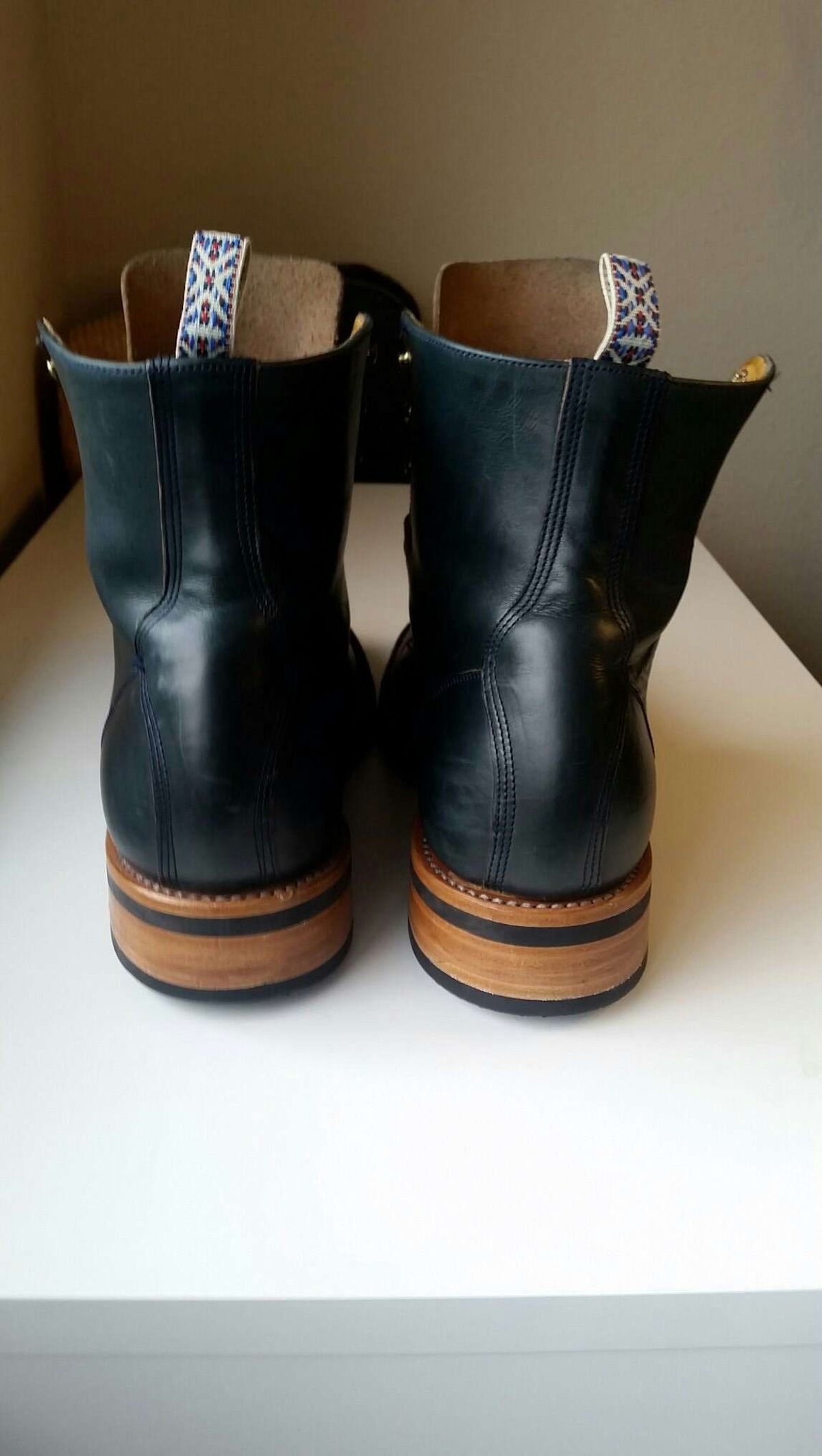 Photo by patinathunderdome on December 3, 2021 of the Unmarked DB Hunter in Horween Navy Chromexcel.
