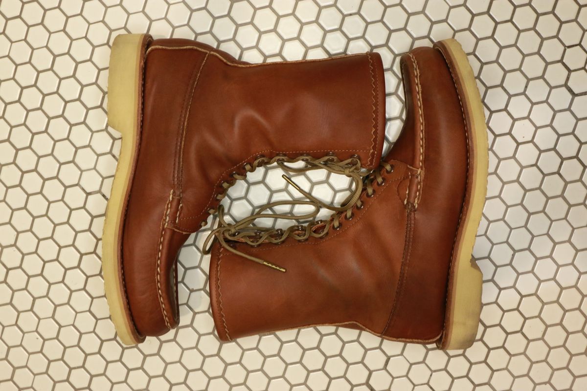 Photo by patinathunderdome on February 3, 2022 of the Russell Moccasin Co. Bird Shooter in Brown Oil Tan.