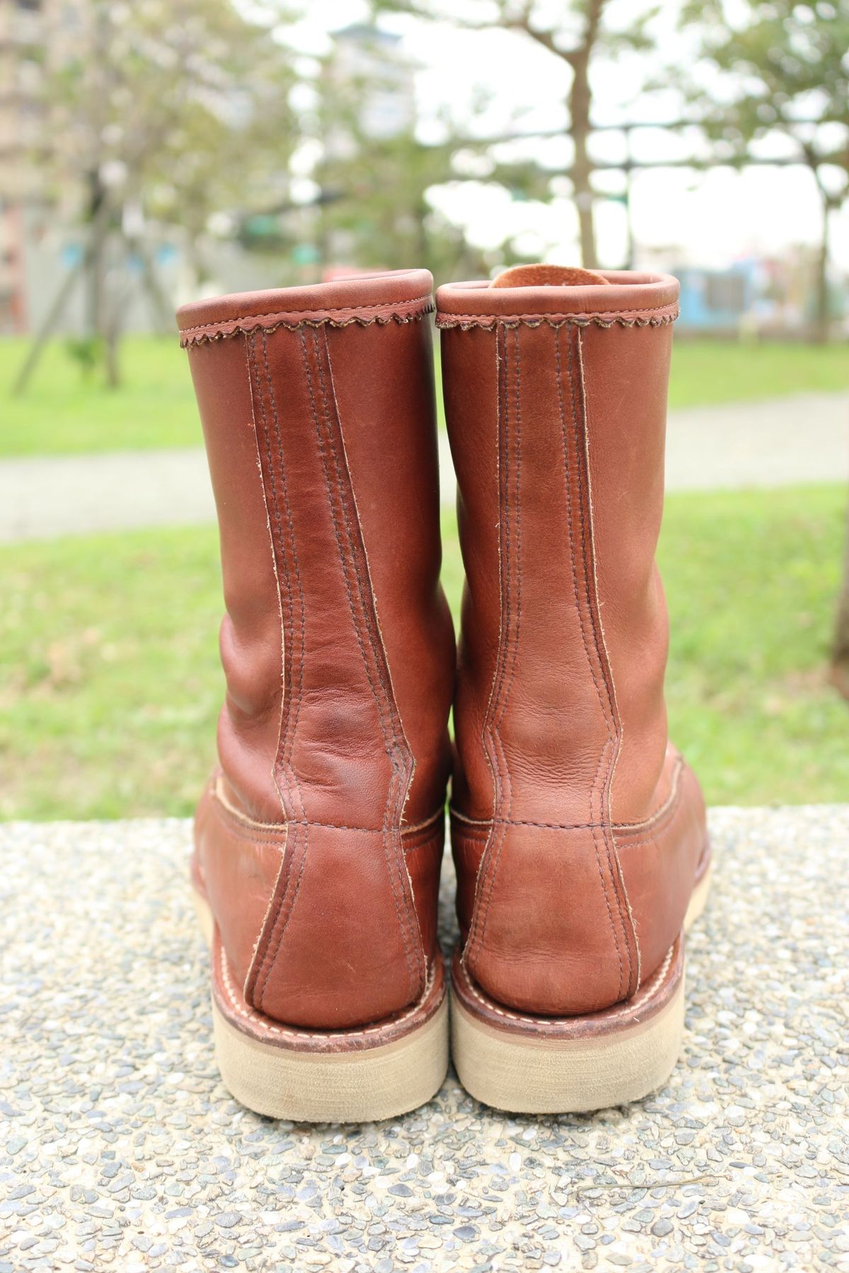 Photo by patinathunderdome on March 5, 2022 of the Russell Moccasin Co. Bird Shooter in Brown Oil Tan.