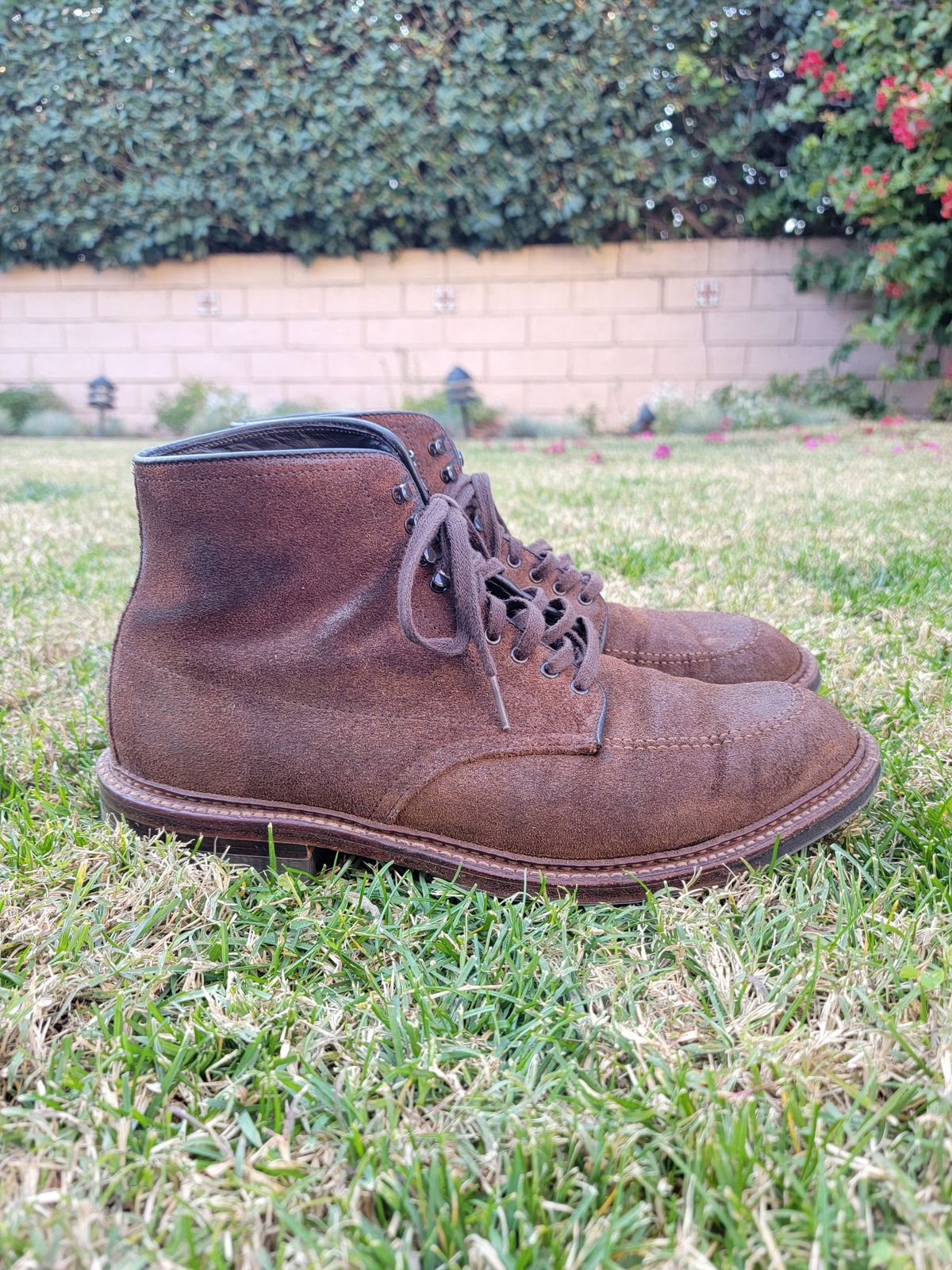 Photo by patinathunderdome on January 4, 2022 of the Alden Indy Boot in Horween Tobacco Chamois Roughout.