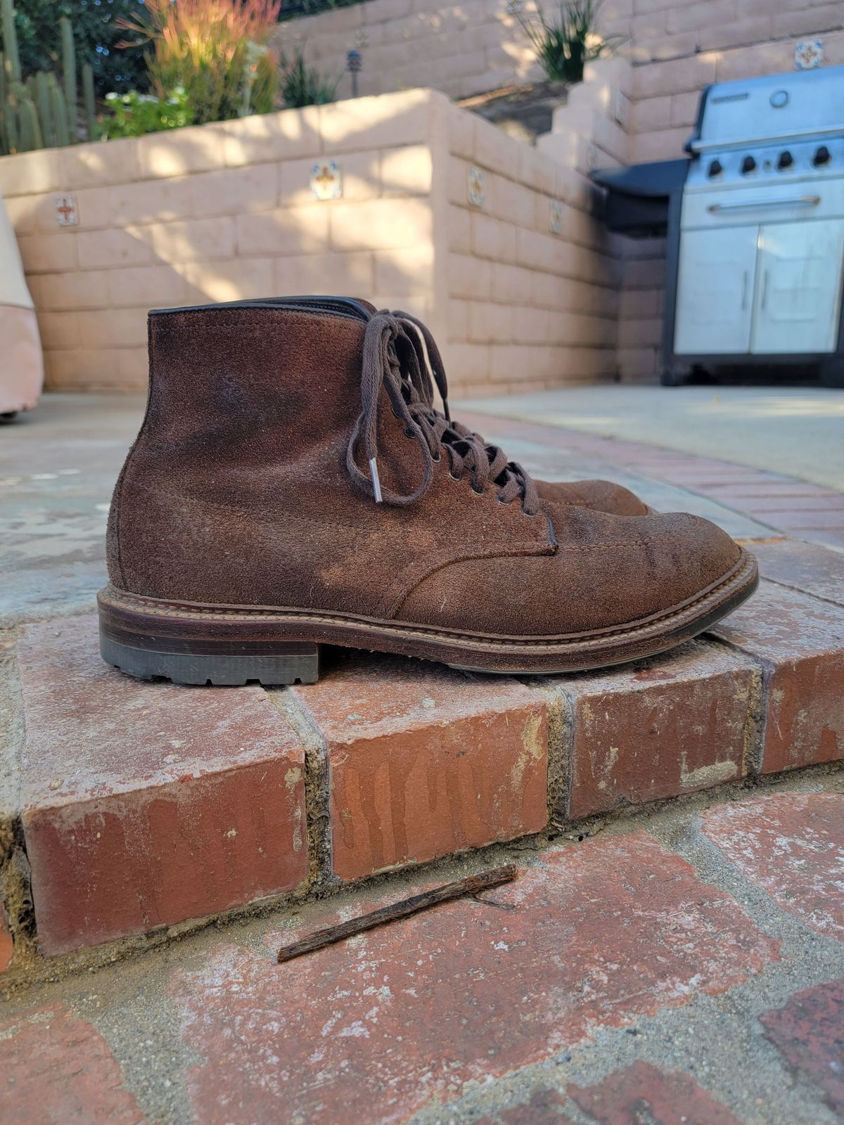 Photo by patinathunderdome on February 5, 2022 of the Alden Indy Boot in Horween Tobacco Chamois Roughout.