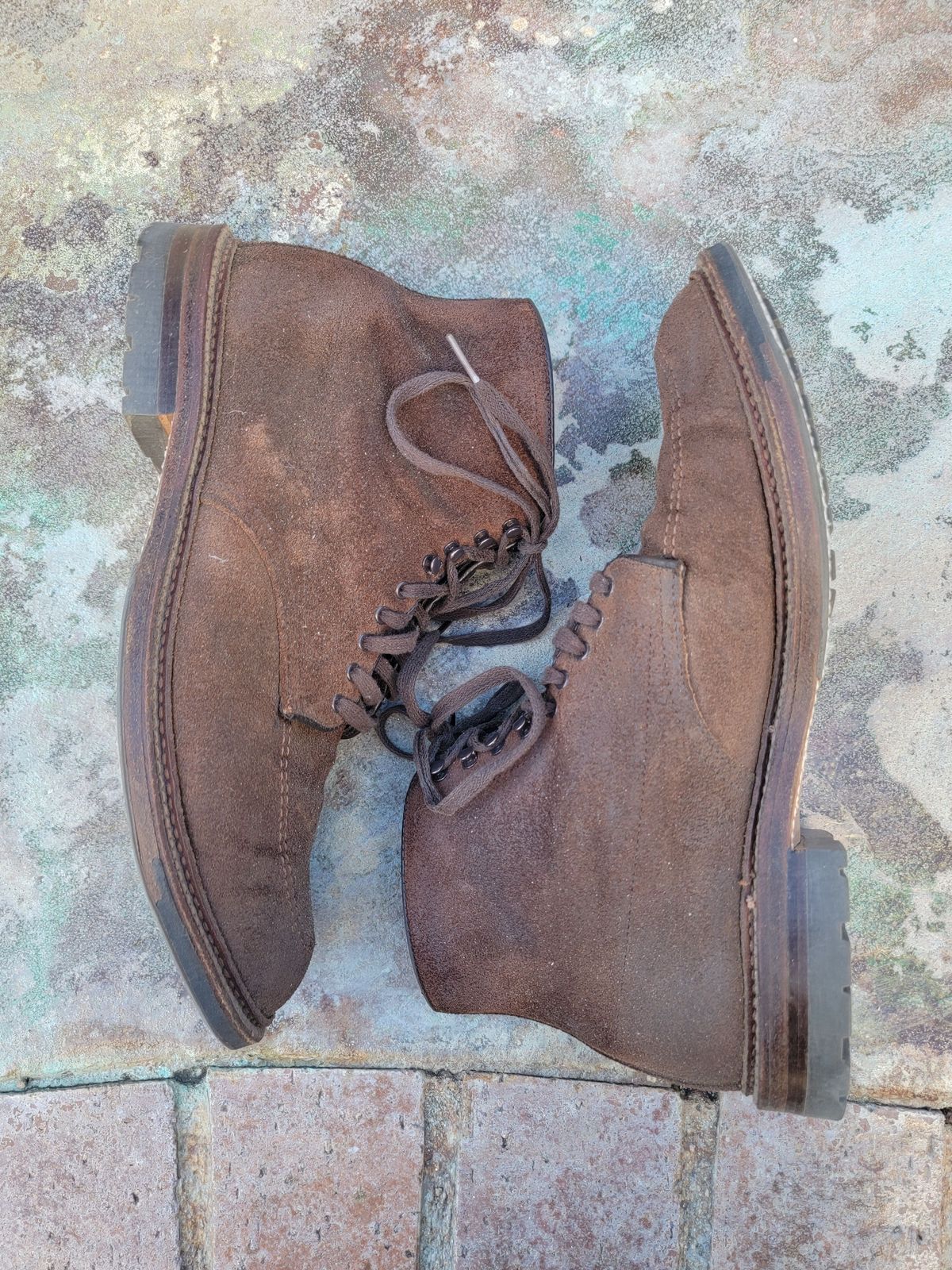 Photo by patinathunderdome on February 5, 2022 of the Alden Indy Boot in Horween Tobacco Chamois Roughout.