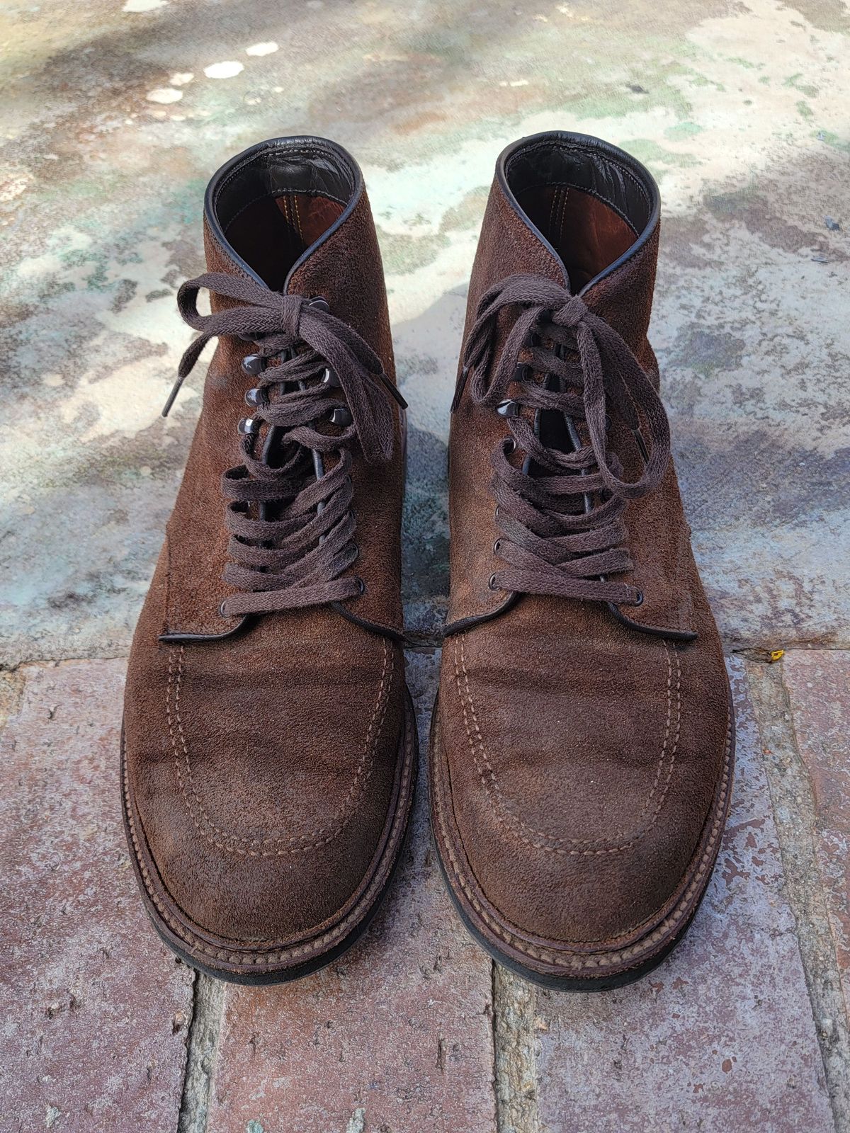 Photo by patinathunderdome on March 3, 2022 of the Alden Indy Boot in Horween Tobacco Chamois Roughout.