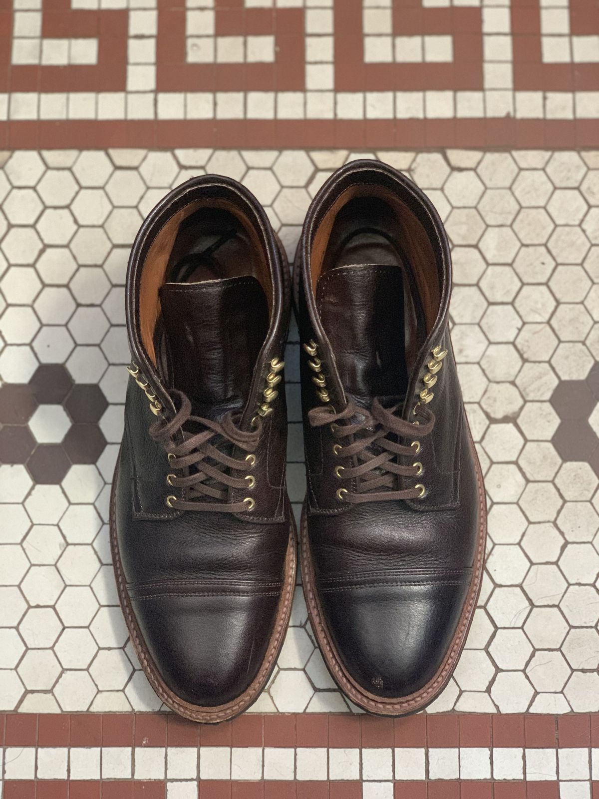 Photo by patinathunderdome on November 5, 2021 of the Alden x Stitchdown Stitchup 2.0 in Horween Arabica Lux Calfskin.