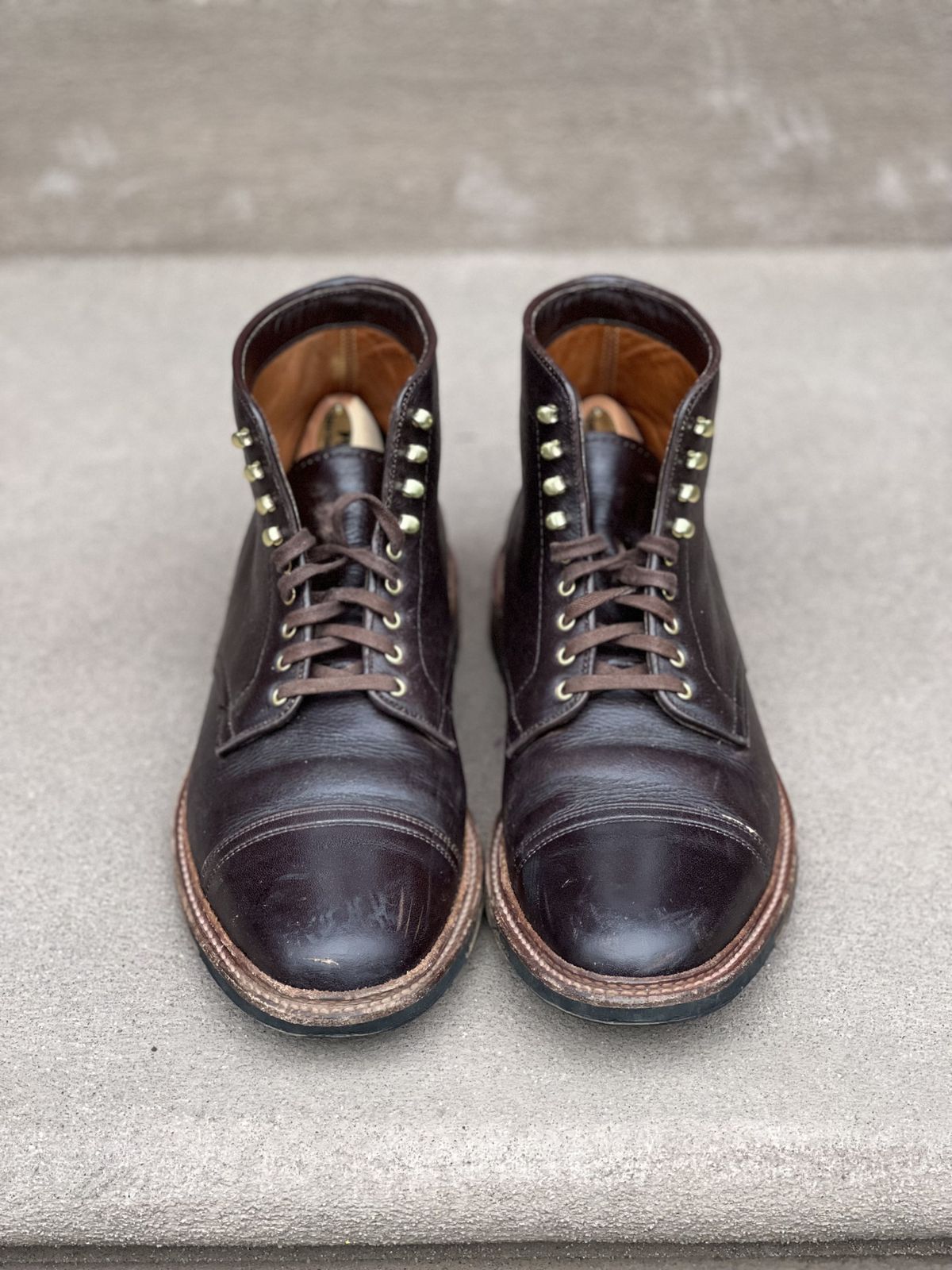 Photo by patinathunderdome on May 6, 2022 of the Alden x Stitchdown Stitchup 2.0 in Horween Arabica Lux Calfskin.