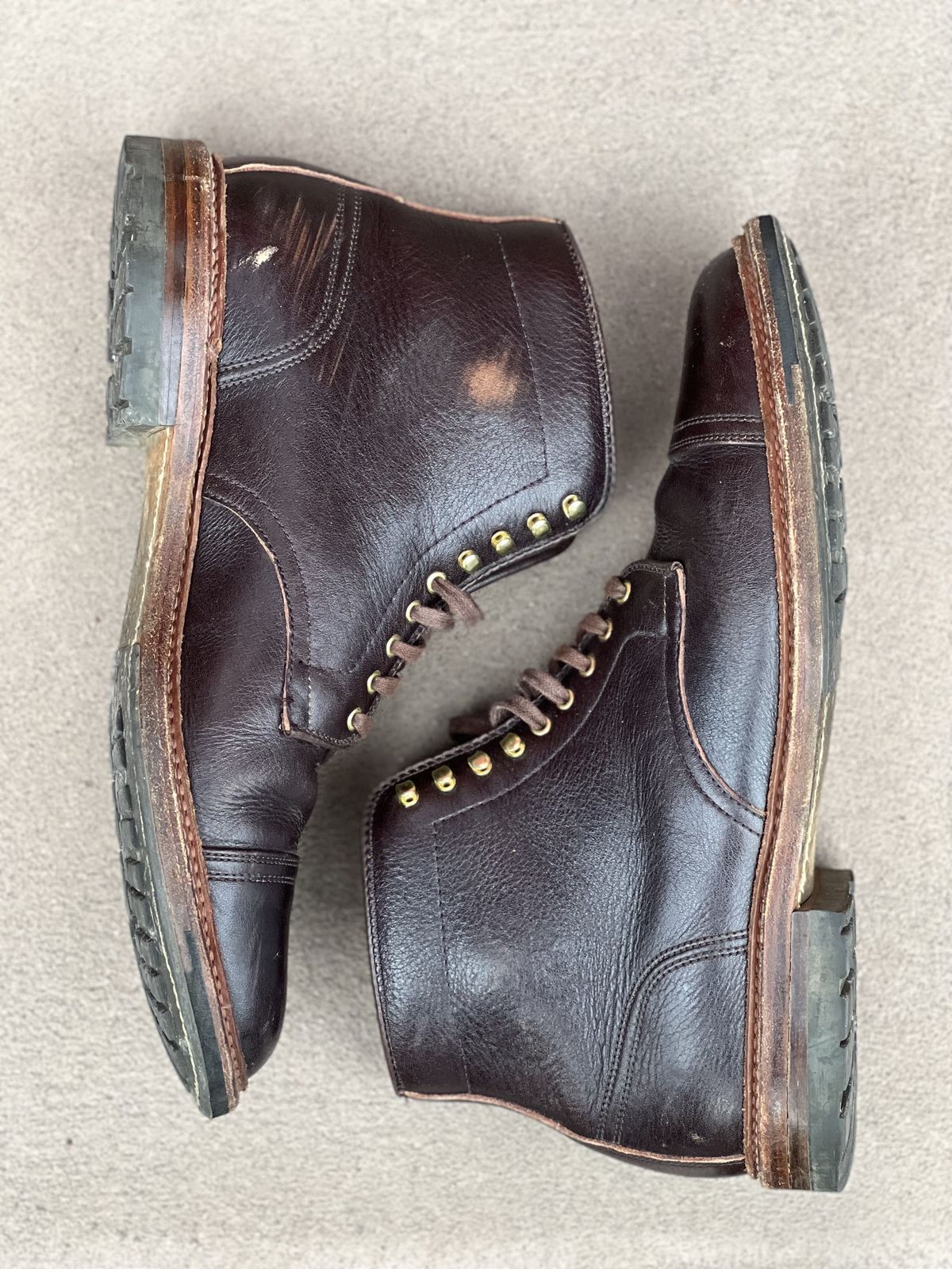 Photo by patinathunderdome on May 6, 2022 of the Alden x Stitchdown Stitchup 2.0 in Horween Arabica Lux Calfskin.