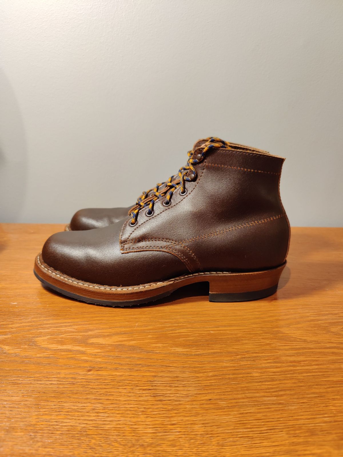 Photo by patinathunderdome on September 30, 2021 of the White's Semi-Dress in Horween Cinnamon Waxed Flesh.