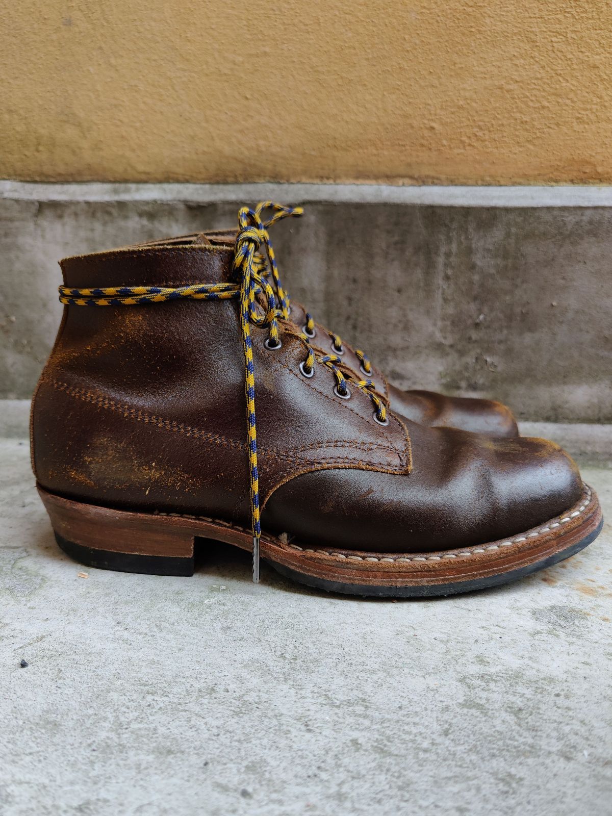 Photo by patinathunderdome on November 2, 2021 of the White's Semi-Dress in Horween Cinnamon Waxed Flesh.
