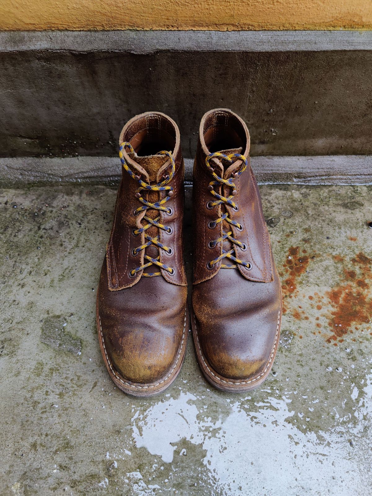 Photo by patinathunderdome on January 2, 2022 of the White's Semi-Dress in Horween Cinnamon Waxed Flesh.