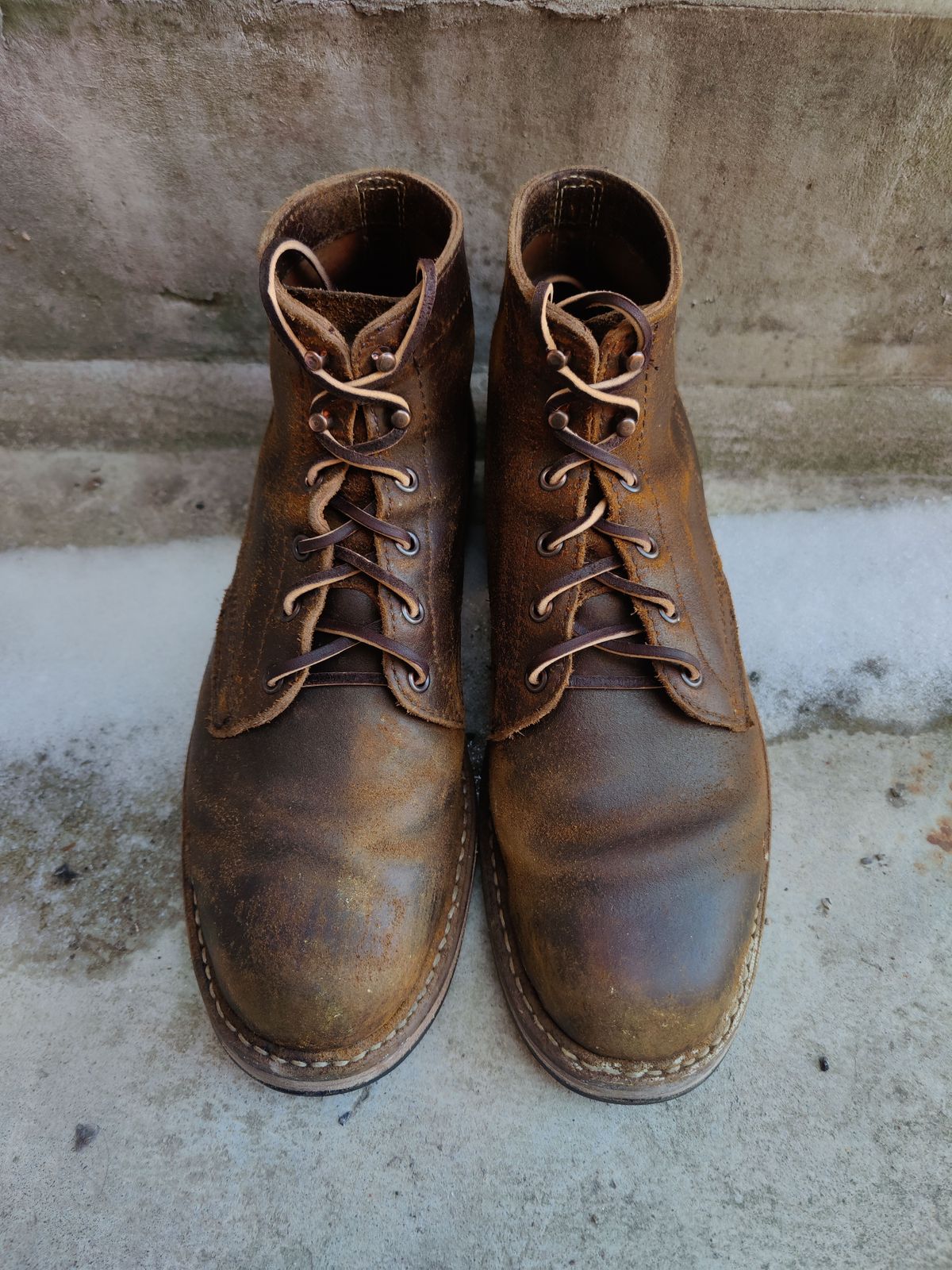 Photo by patinathunderdome on February 1, 2022 of the White's Semi-Dress in Horween Cinnamon Waxed Flesh.