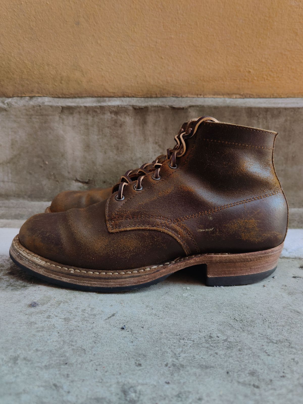Photo by patinathunderdome on February 1, 2022 of the White's Semi-Dress in Horween Cinnamon Waxed Flesh.