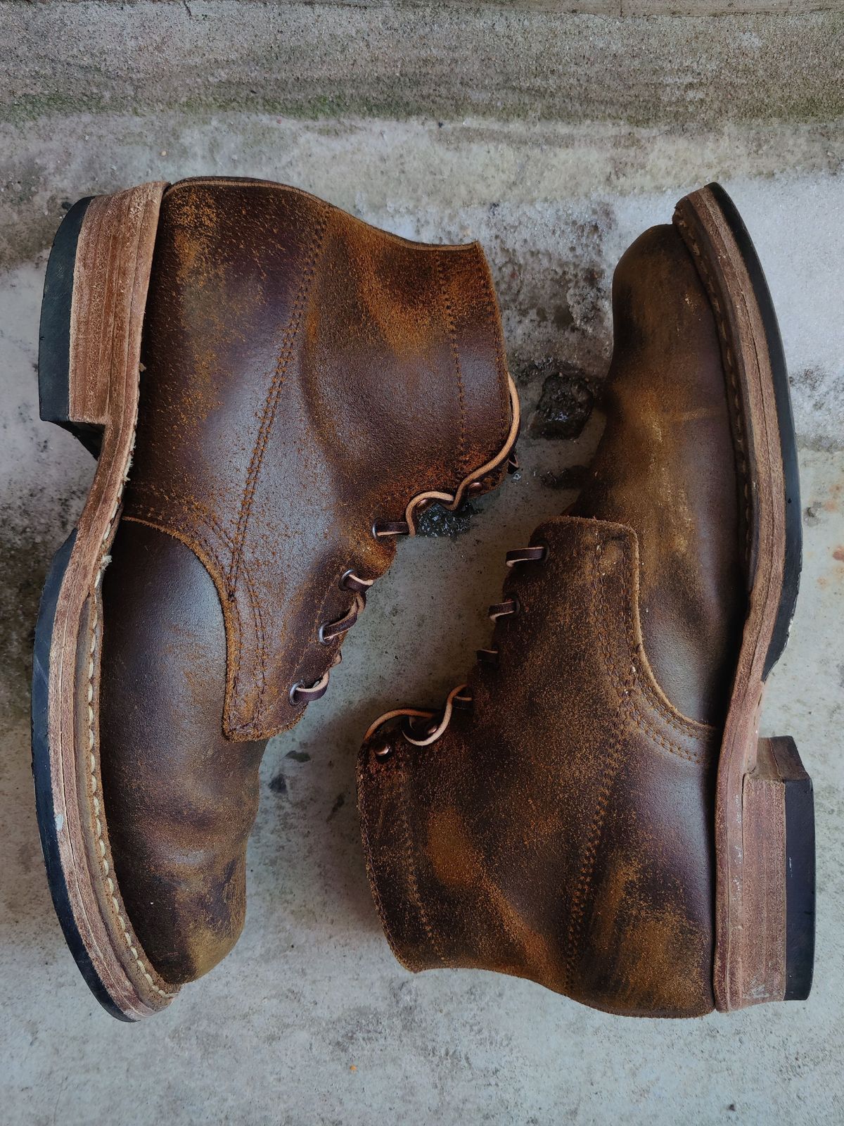 Photo by patinathunderdome on February 1, 2022 of the White's Semi-Dress in Horween Cinnamon Waxed Flesh.