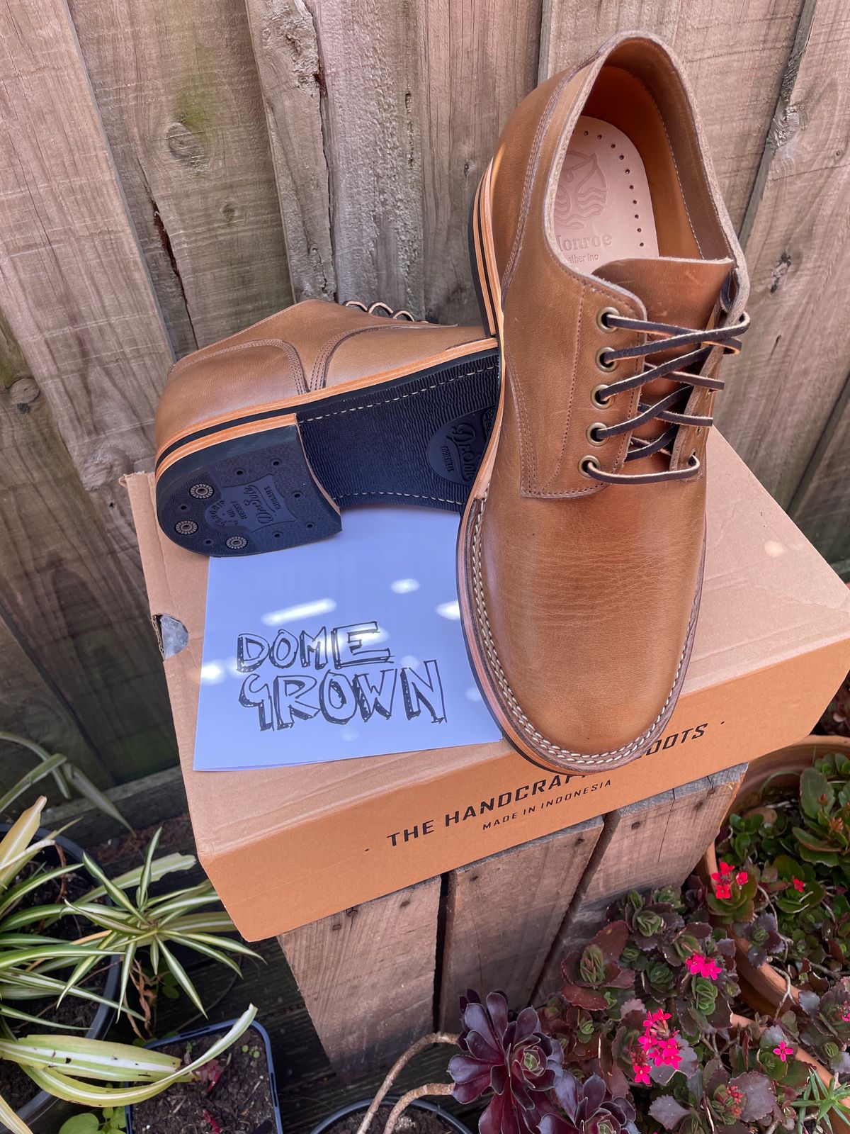 Photo by patinathunderdome on November 2, 2023 of the Monroe 38918 in Horween Natural Chromexcel.