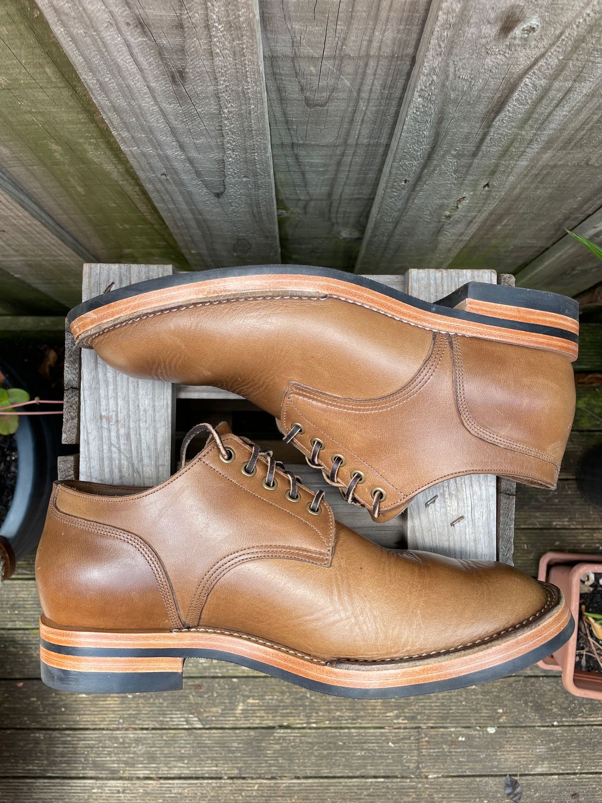 Photo by patinathunderdome on December 3, 2023 of the Monroe 38918 in Horween Natural Chromexcel.