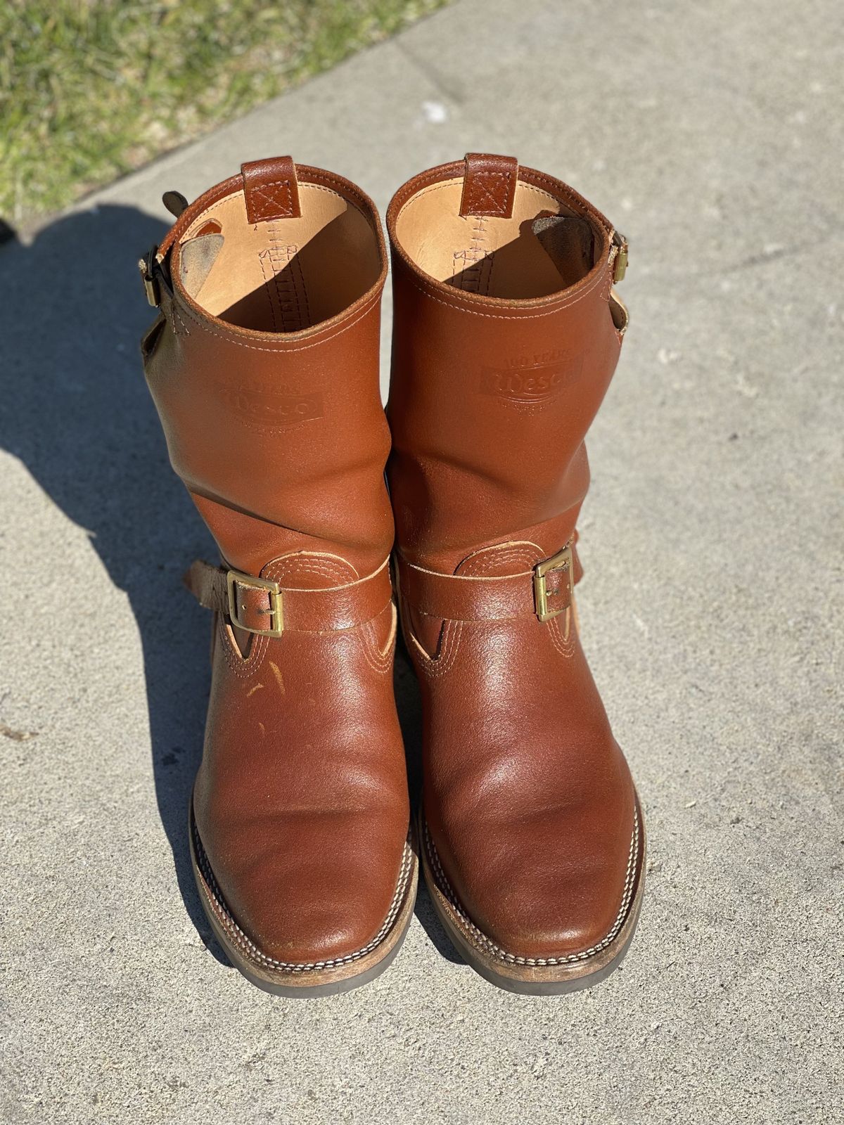 Photo by patinathunderdome on January 5, 2022 of the Wesco 1939 Engineer Boot in Horween Redwood Waxed Flesh.