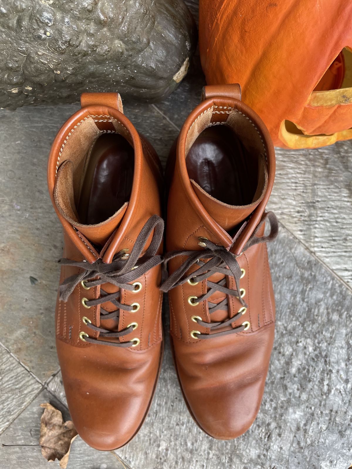 Photo by patinathunderdome on November 2, 2021 of the White Kloud Blucher.87 in Badalassi Carlo Cognac Minerva.