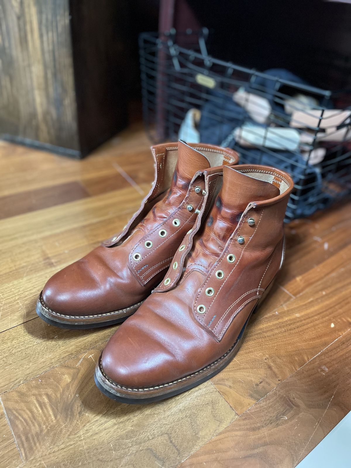 Photo by patinathunderdome on May 5, 2022 of the White Kloud Blucher.87 in Badalassi Carlo Cognac Minerva.