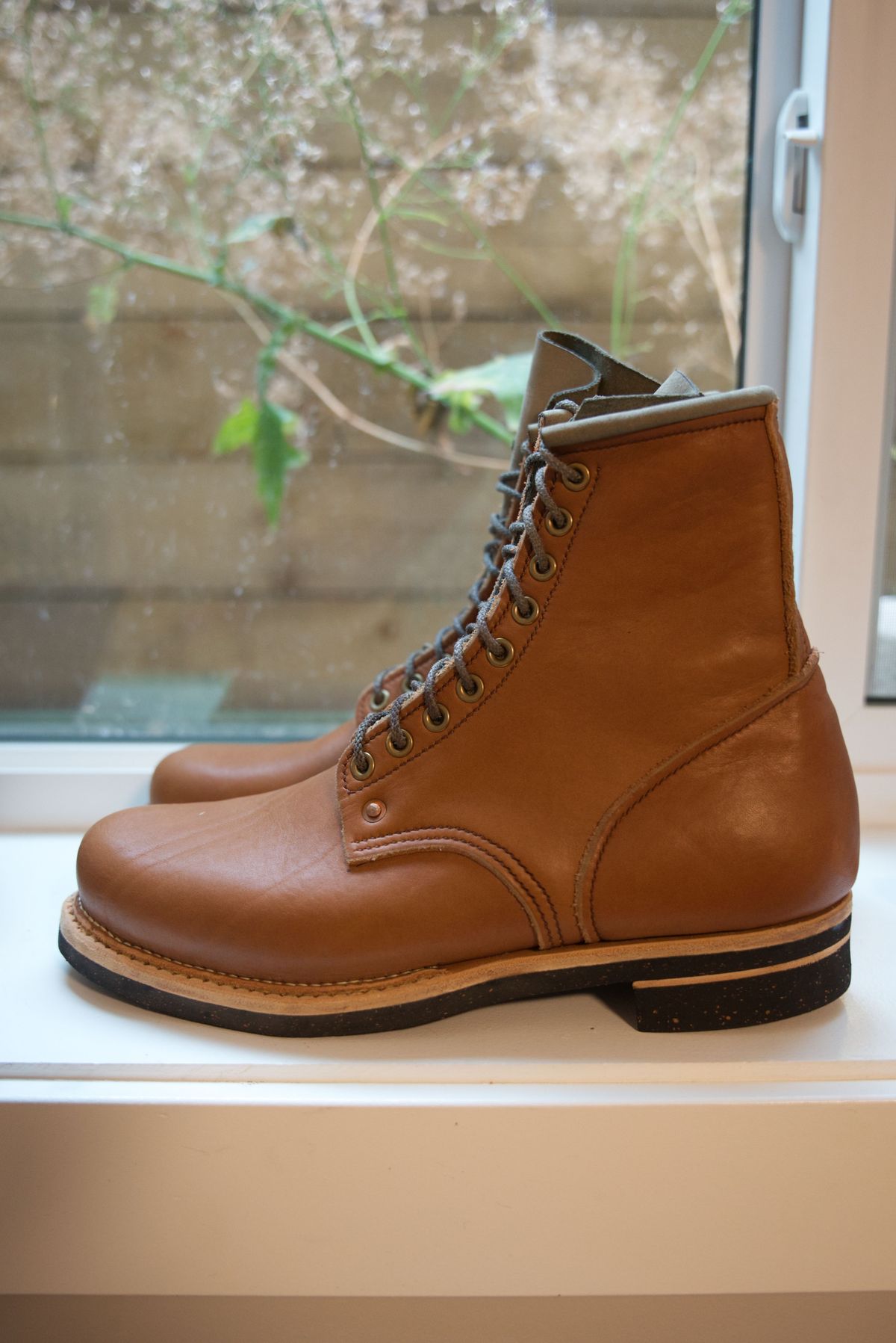 Photo by patinathunderdome on September 30, 2021 of the Endurance Leather Co. Type 01 in Horween Light Brown Essex.