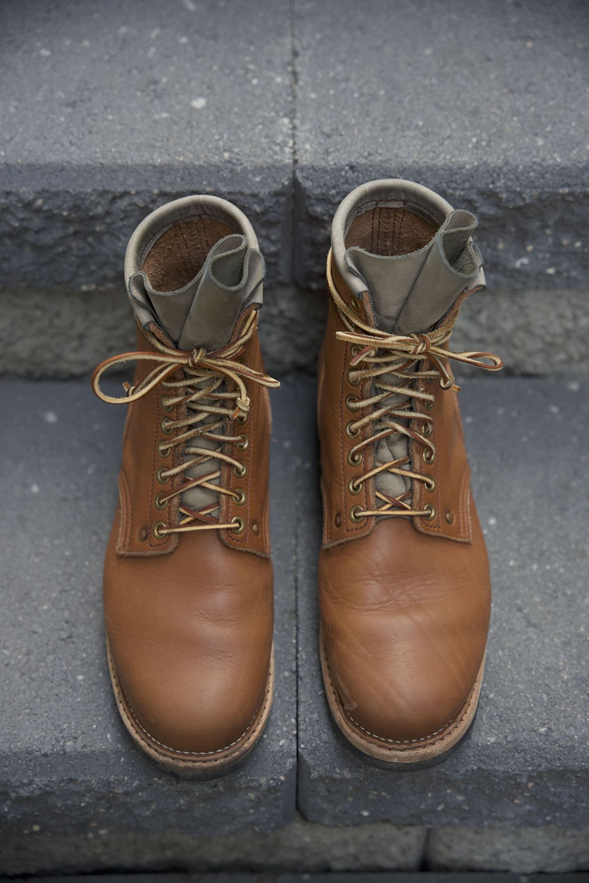 Photo by patinathunderdome on November 1, 2021 of the Endurance Leather Co. Type 01 in Horween Light Brown Essex.