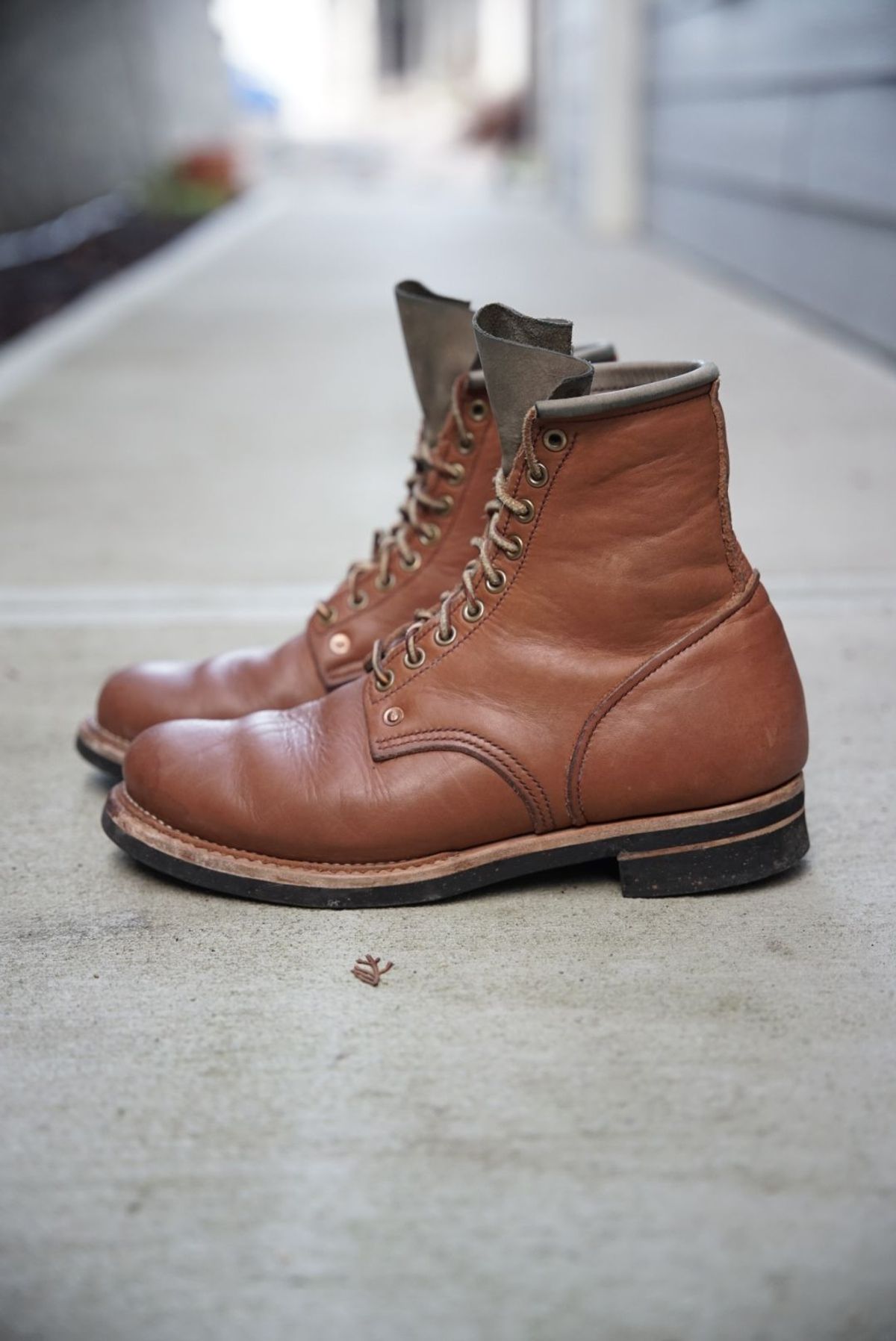 Photo by patinathunderdome on December 1, 2021 of the Endurance Leather Co. Type 01 in Horween Light Brown Essex.